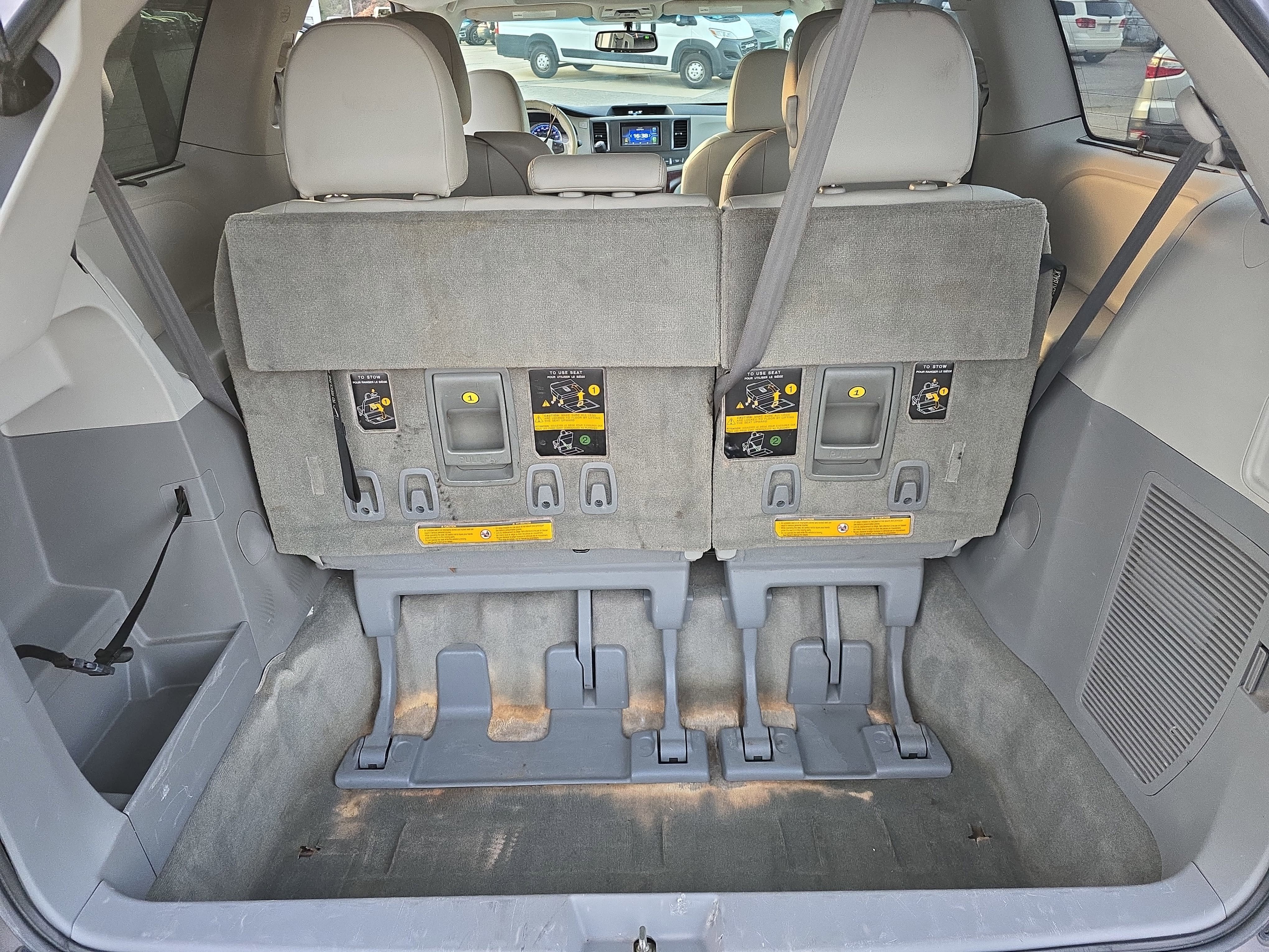 2011 Toyota Sienna XLE AAS