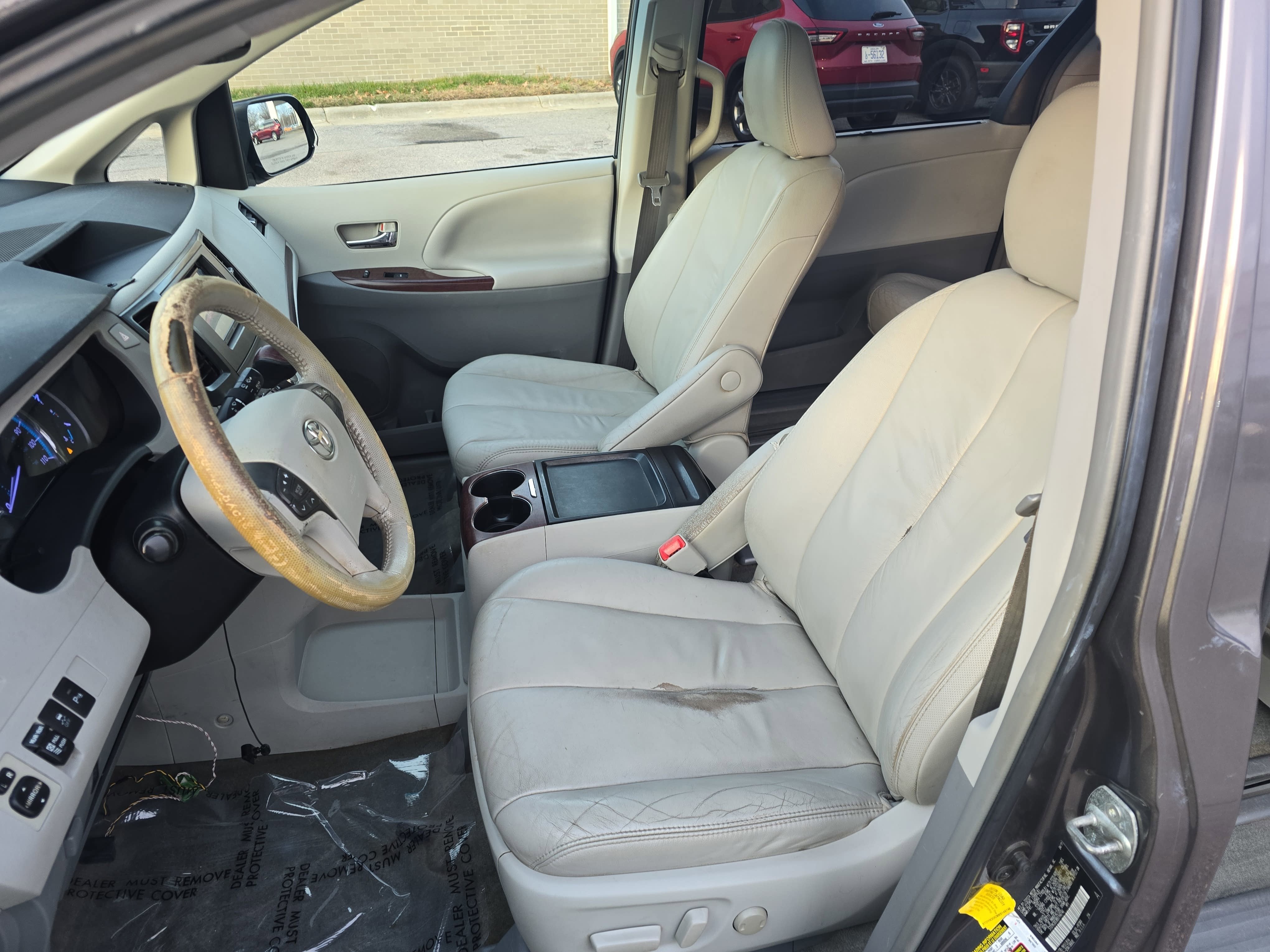 2011 Toyota Sienna XLE AAS