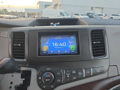 2011 Toyota Sienna XLE AAS