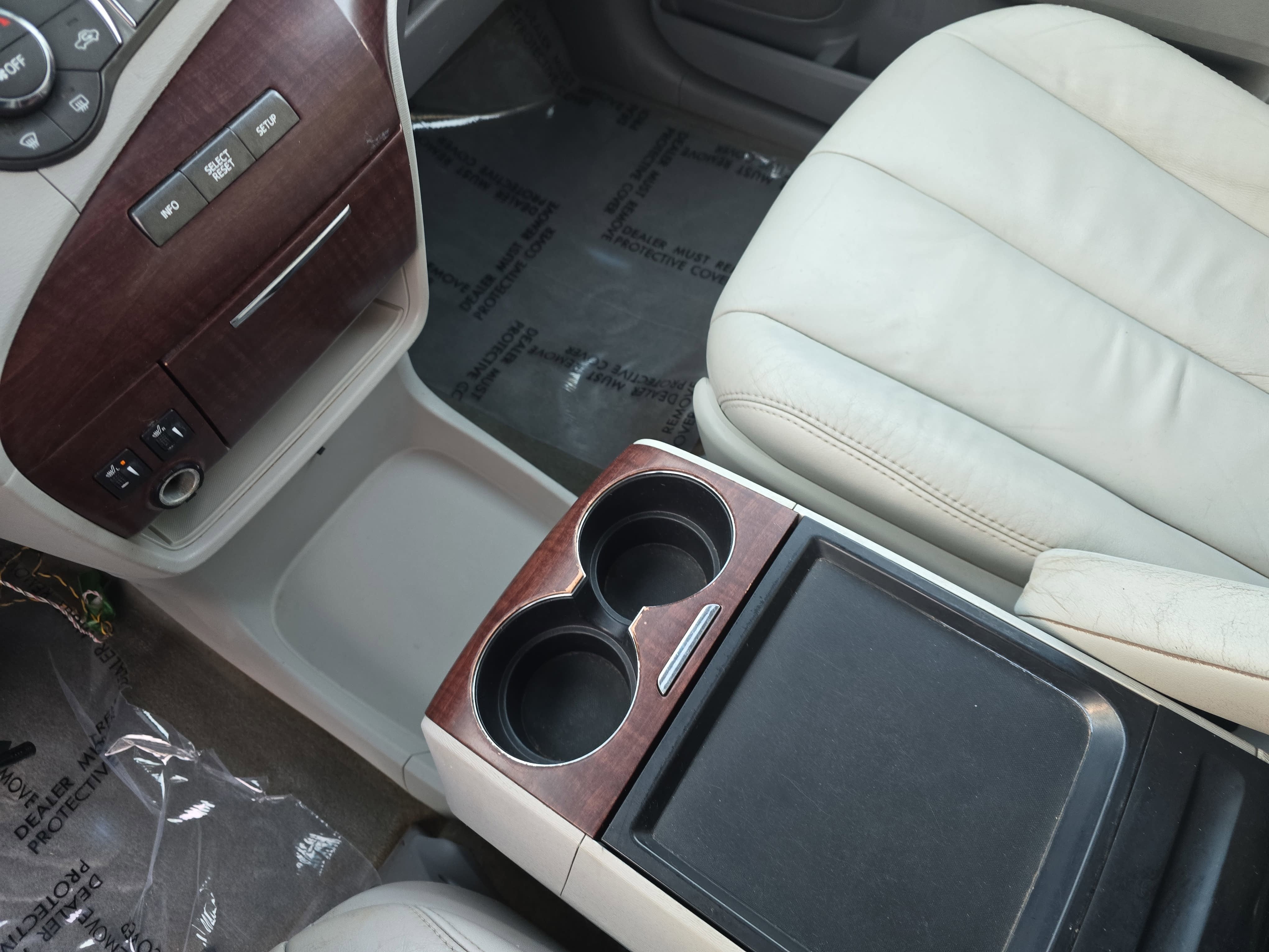 2011 Toyota Sienna XLE AAS