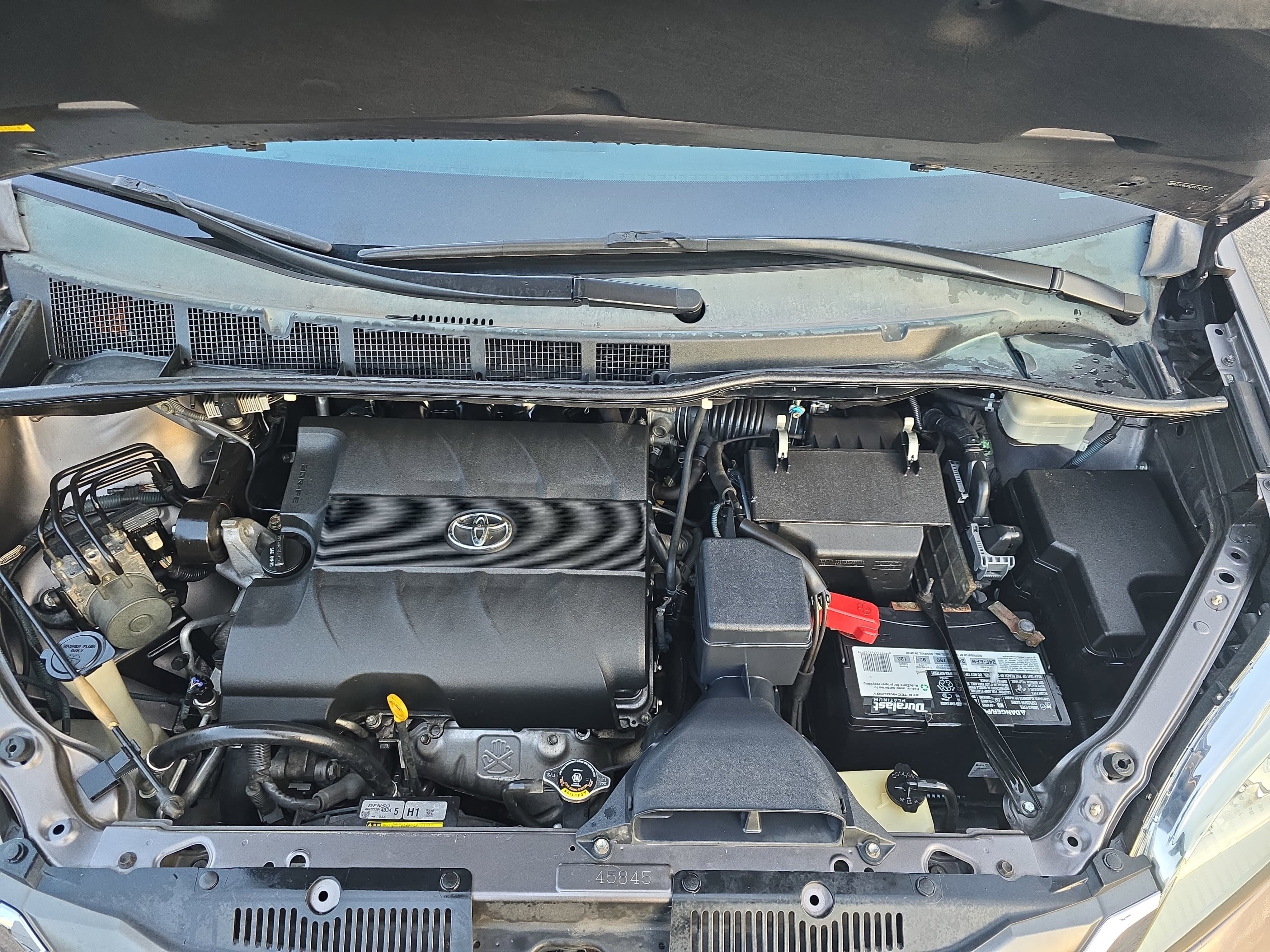 2011 Toyota Sienna XLE AAS