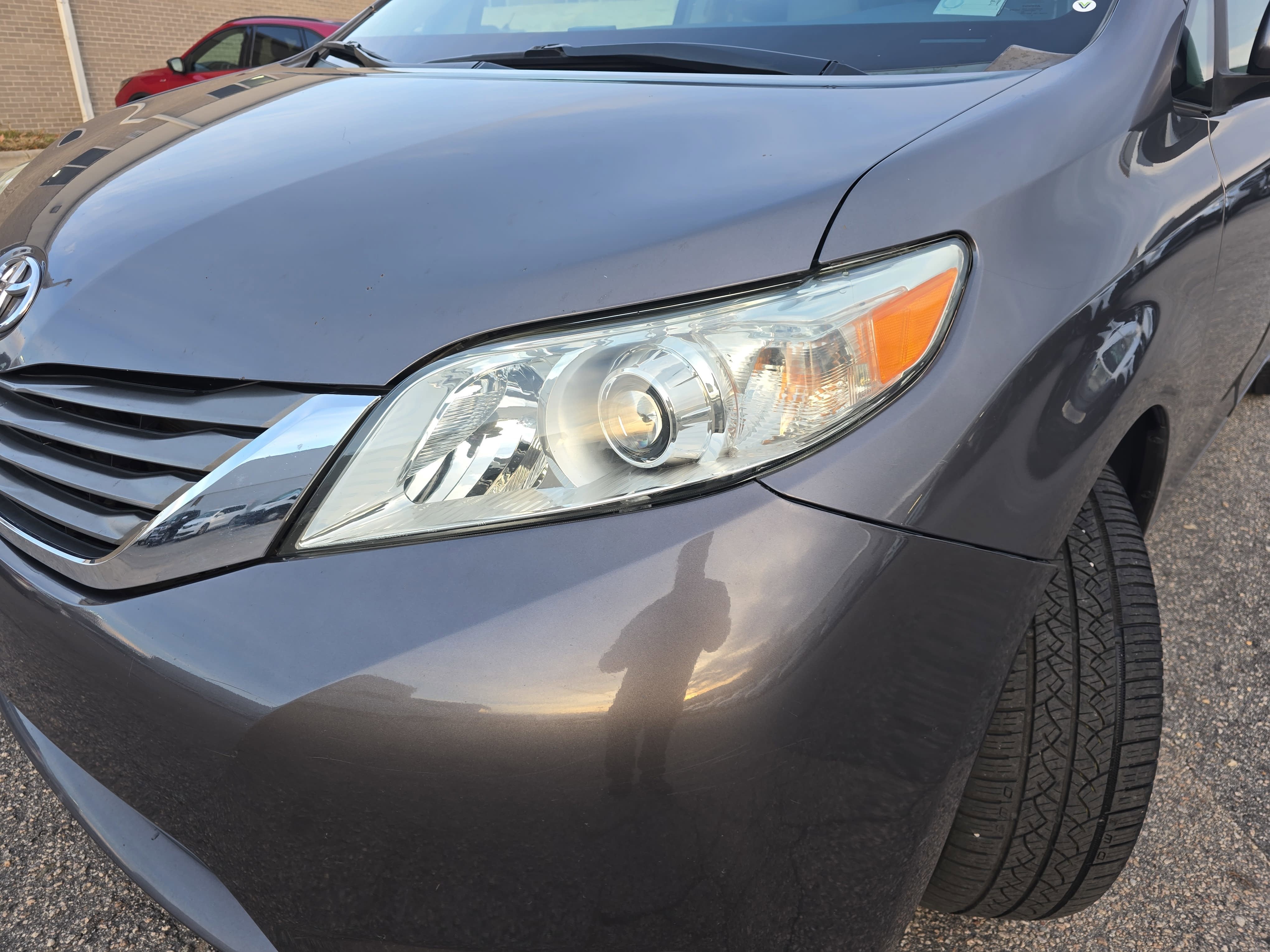 2011 Toyota Sienna XLE AAS