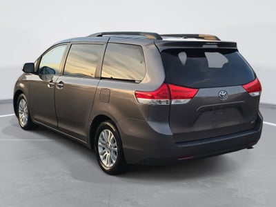2011 Toyota Sienna XLE AAS