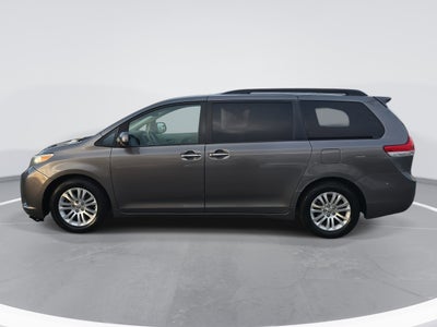 2011 Toyota Sienna XLE AAS