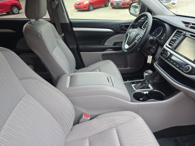 2018 Toyota Highlander LE