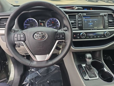 2018 Toyota Highlander LE