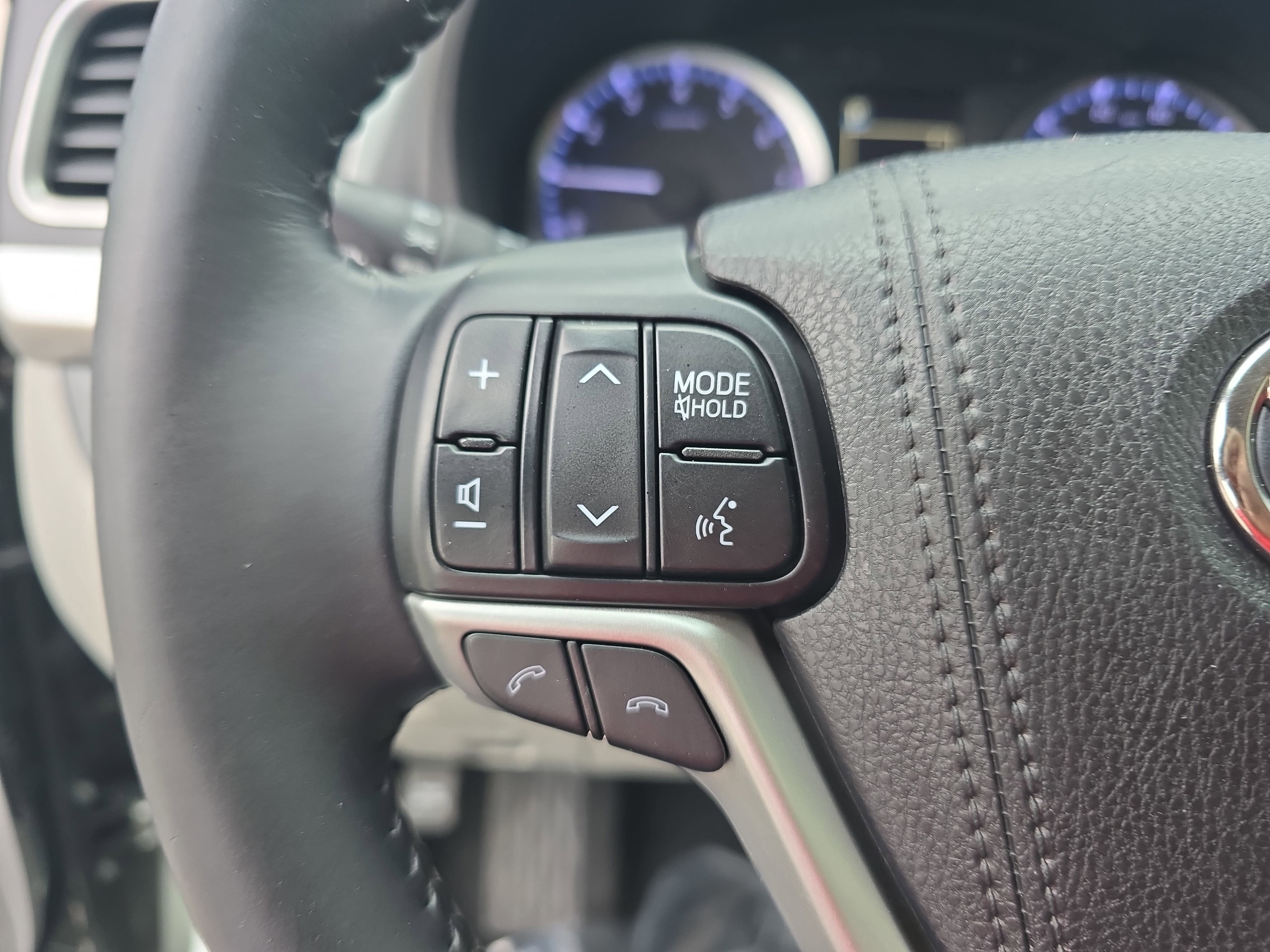 2018 Toyota Highlander LE