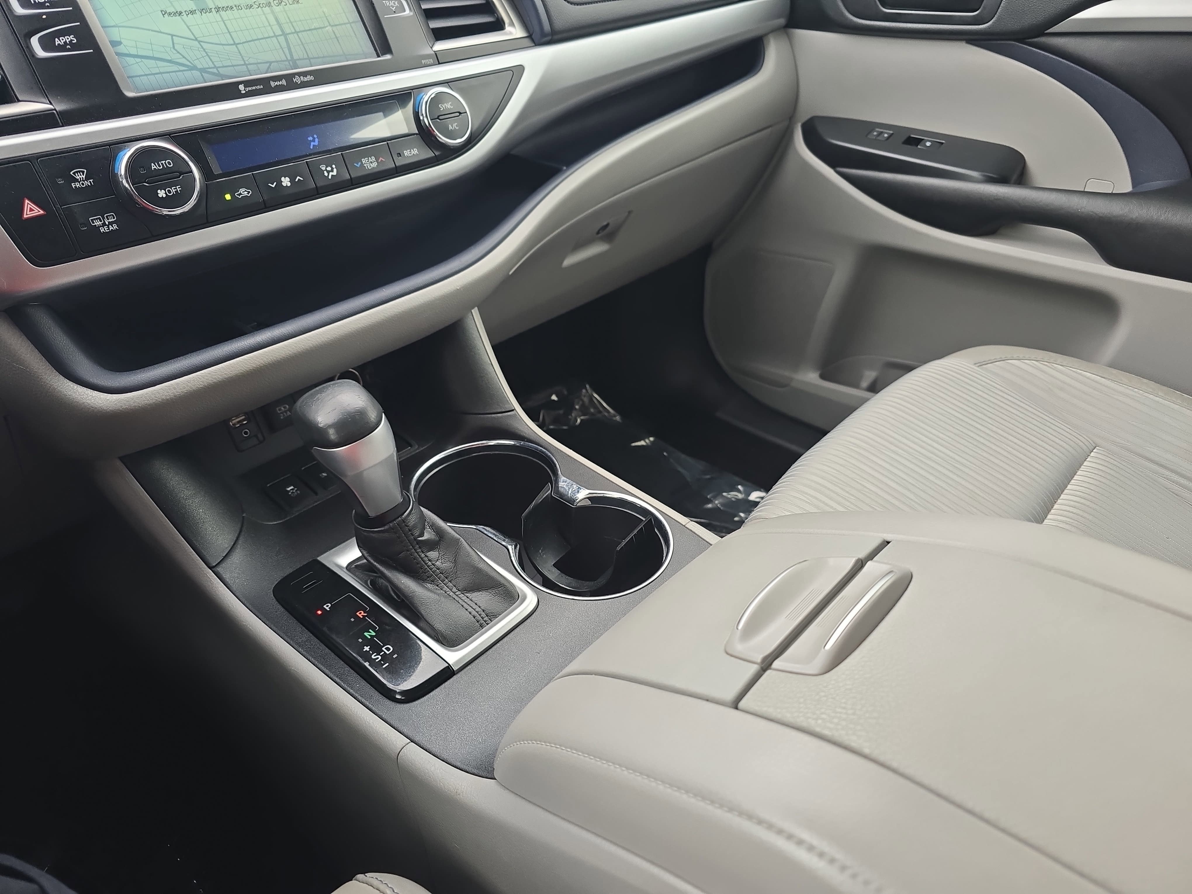 2018 Toyota Highlander LE