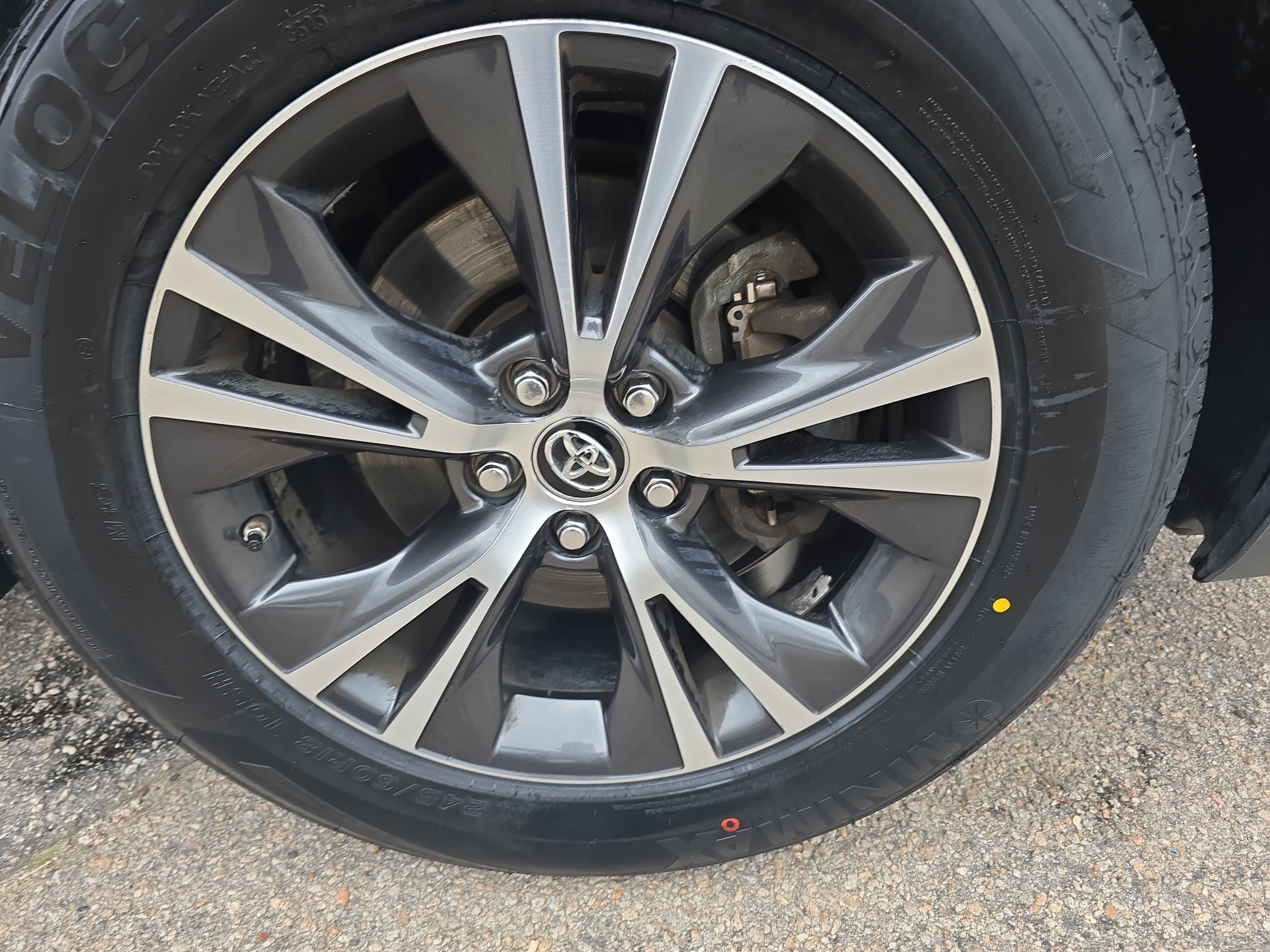 2018 Toyota Highlander LE