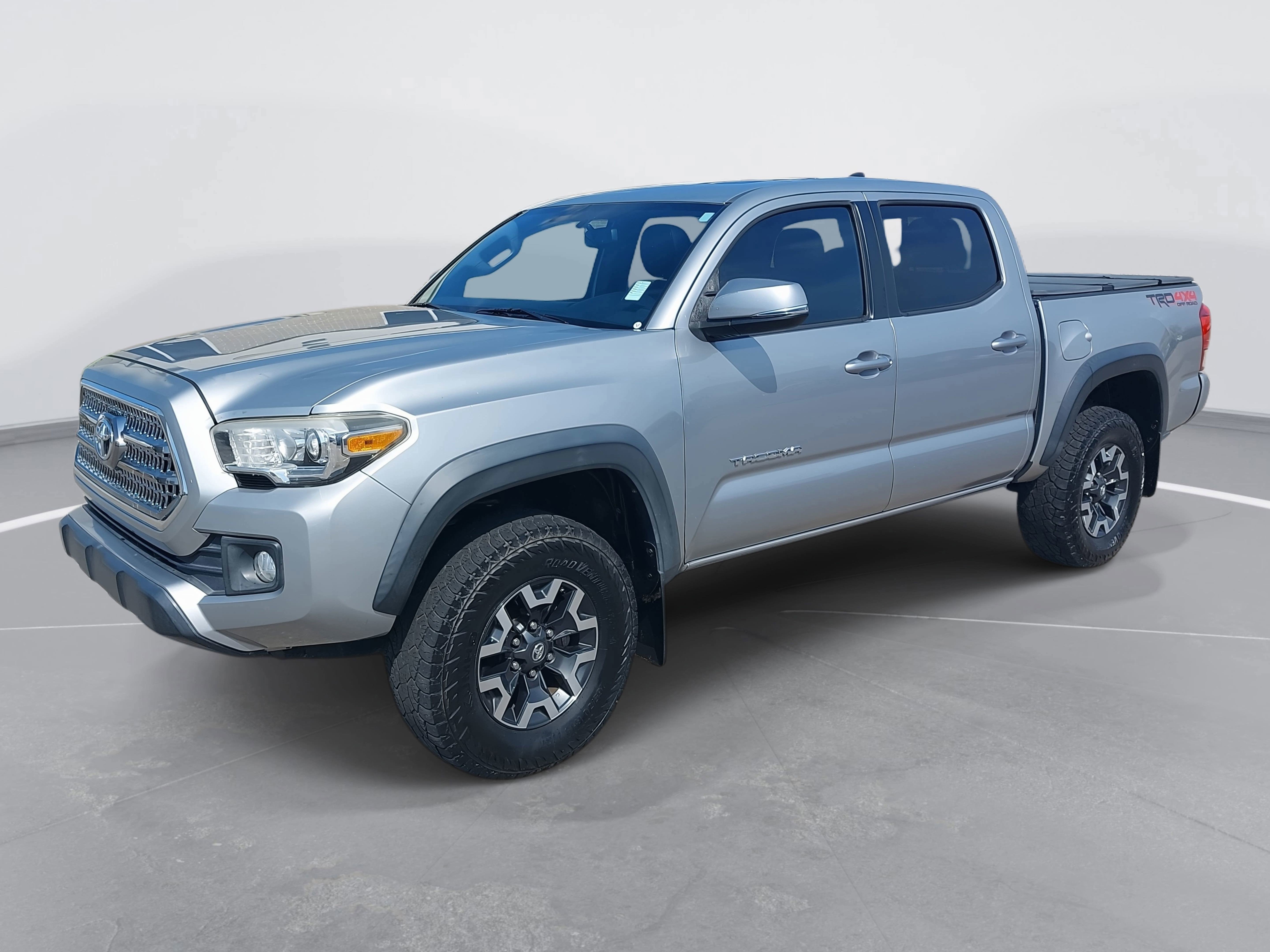 2016 Toyota Tacoma SR