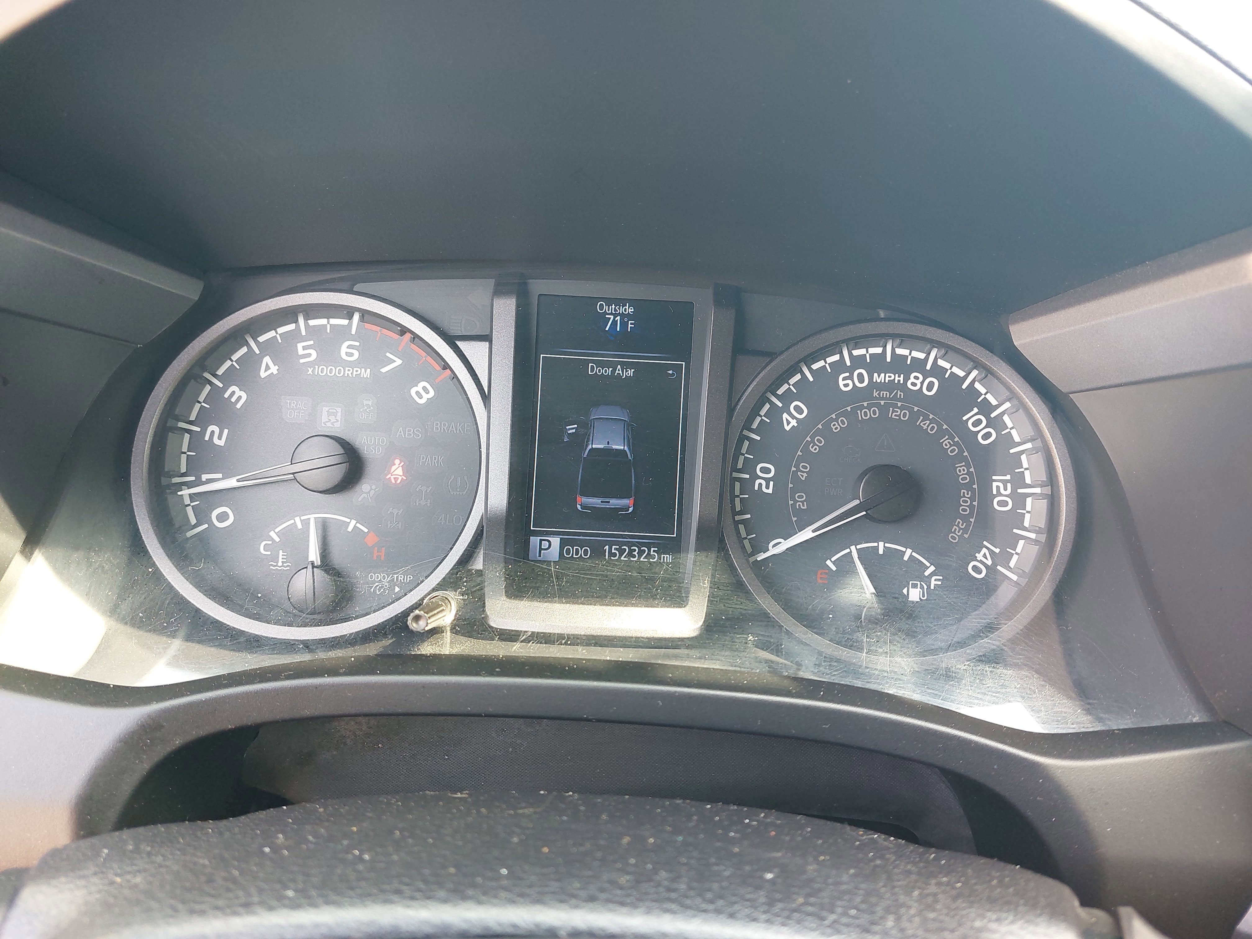 2016 Toyota Tacoma SR