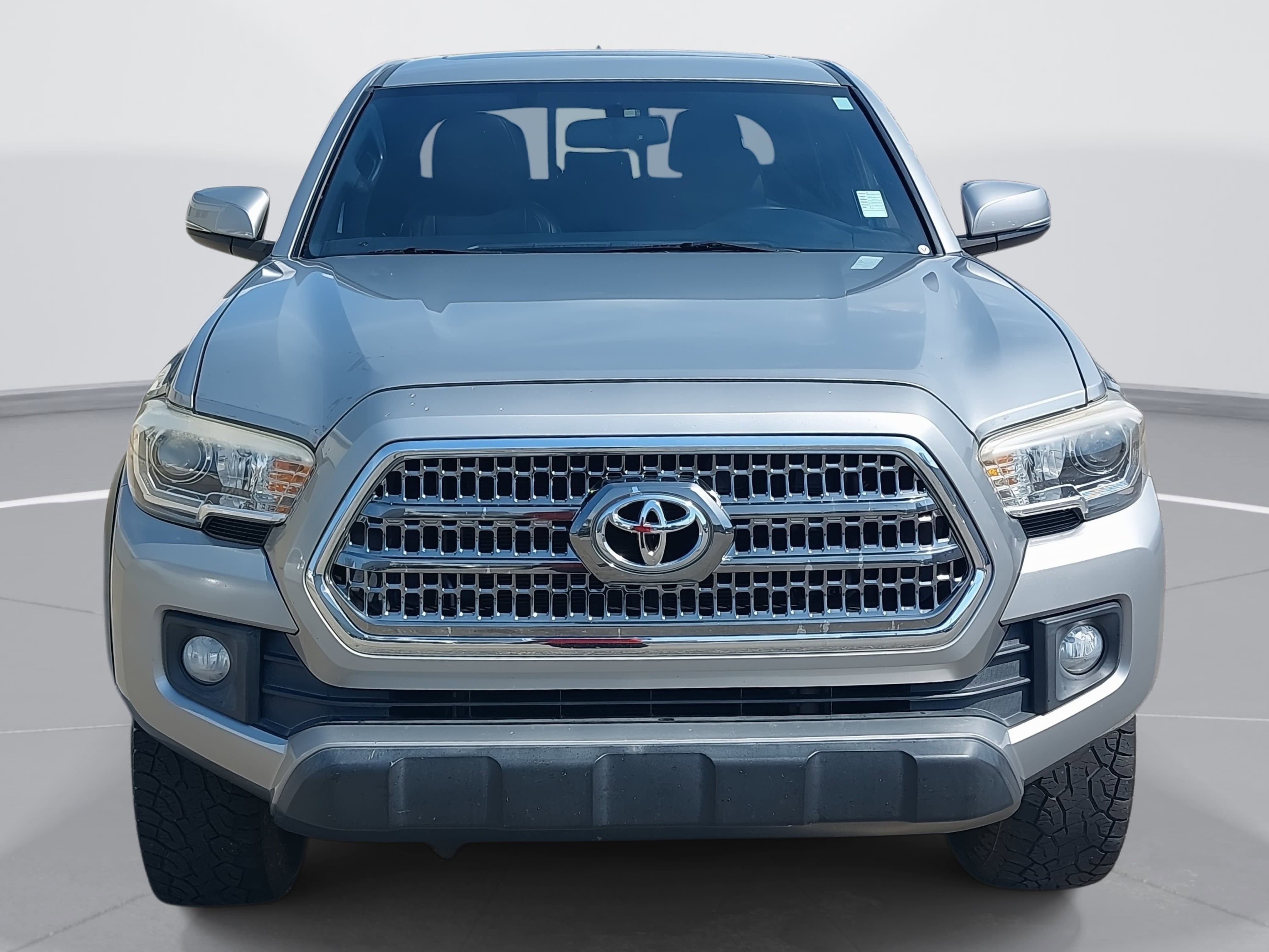 2016 Toyota Tacoma SR