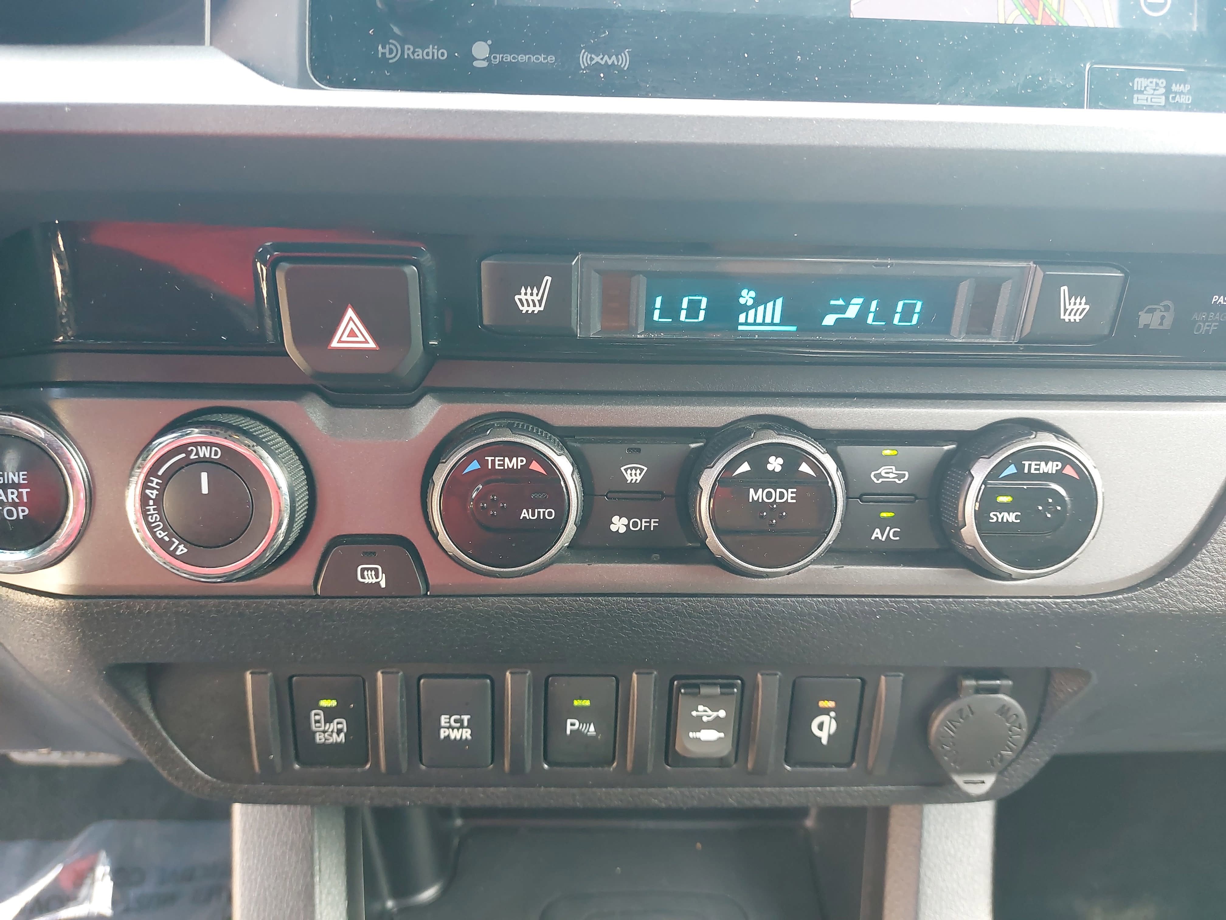 2016 Toyota Tacoma SR