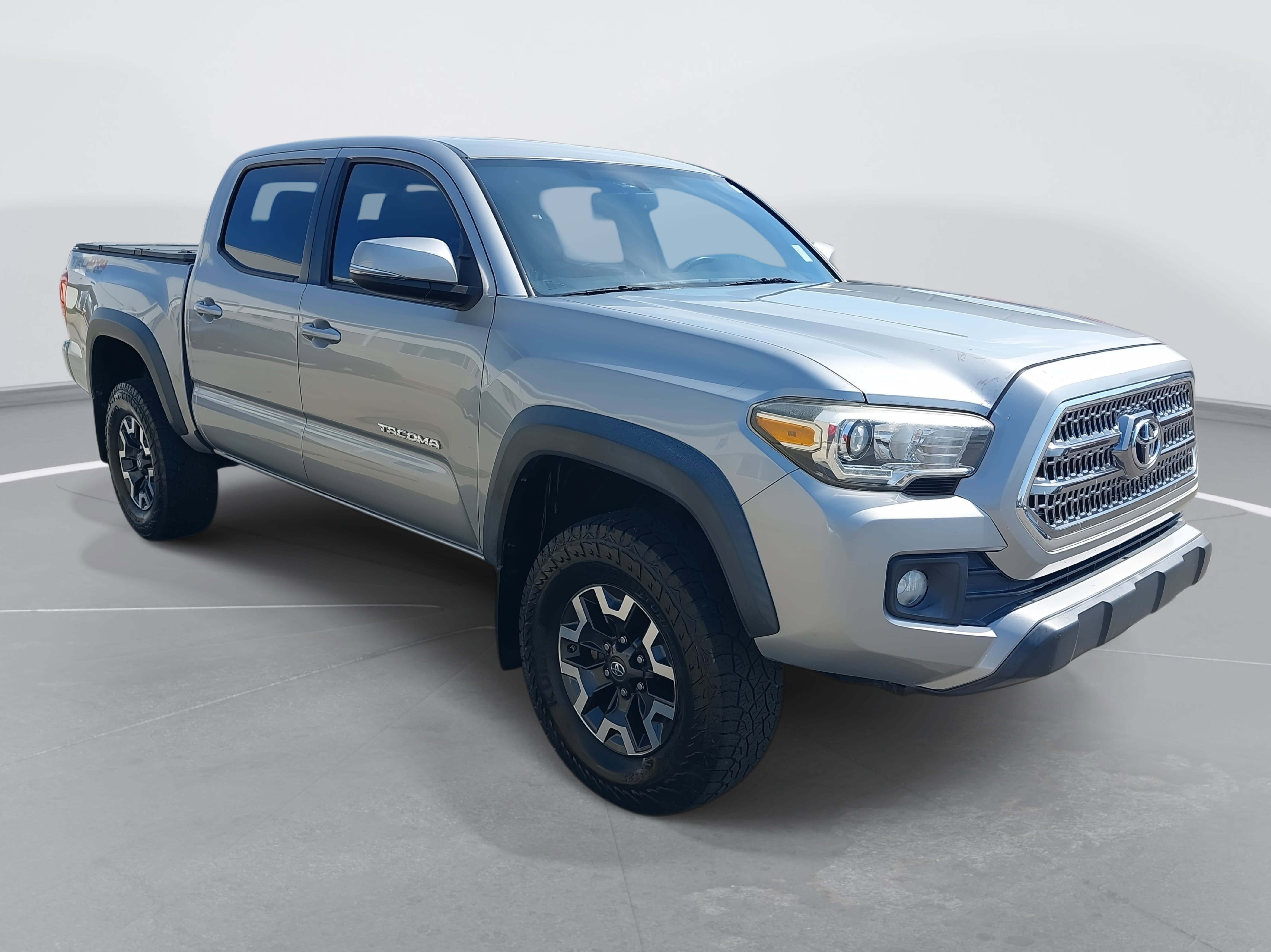2016 Toyota Tacoma SR