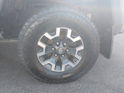 2016 Toyota Tacoma SR