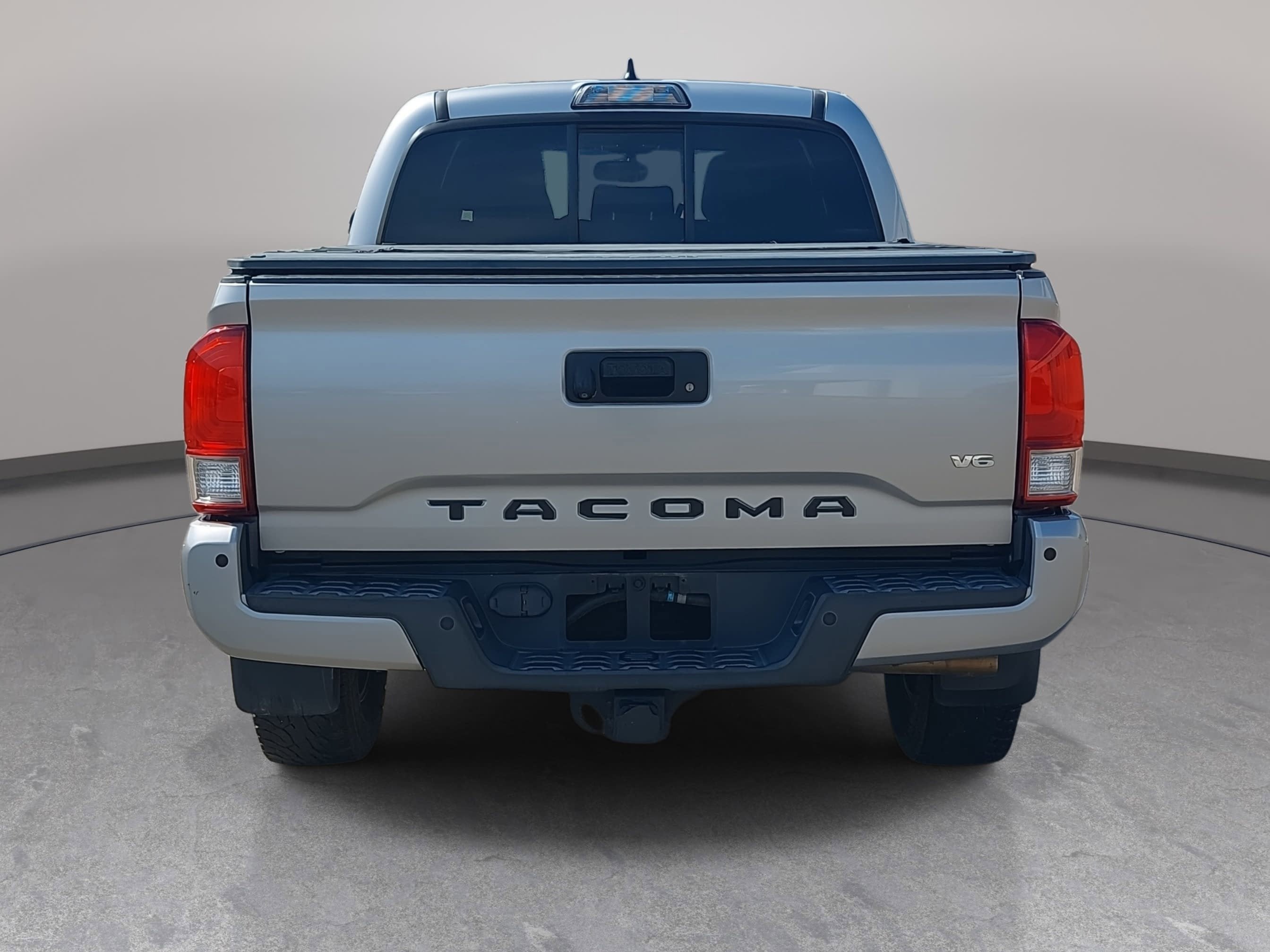 2016 Toyota Tacoma SR