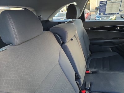 2020 Kia Sorento LX V6