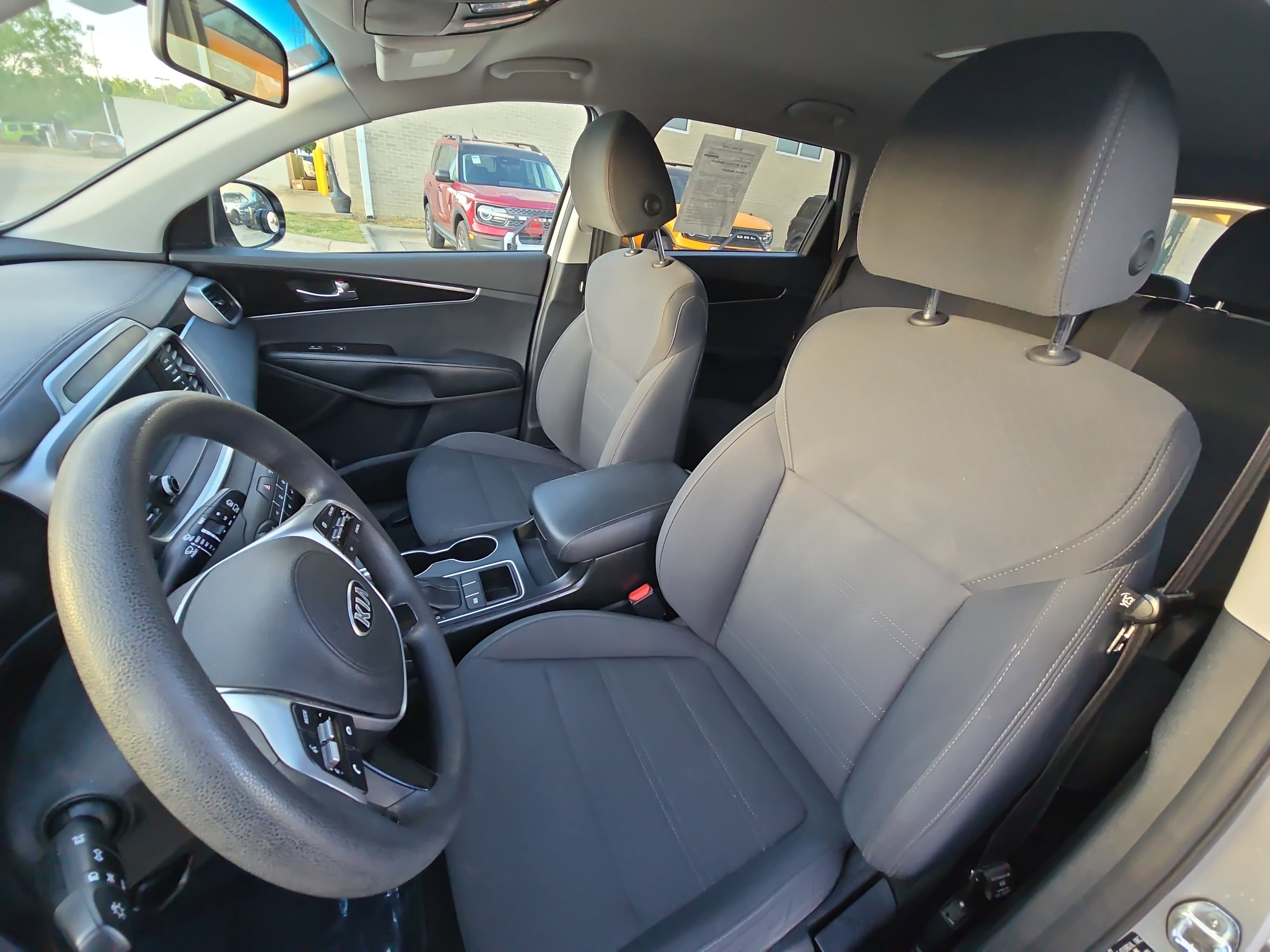 2020 Kia Sorento LX V6