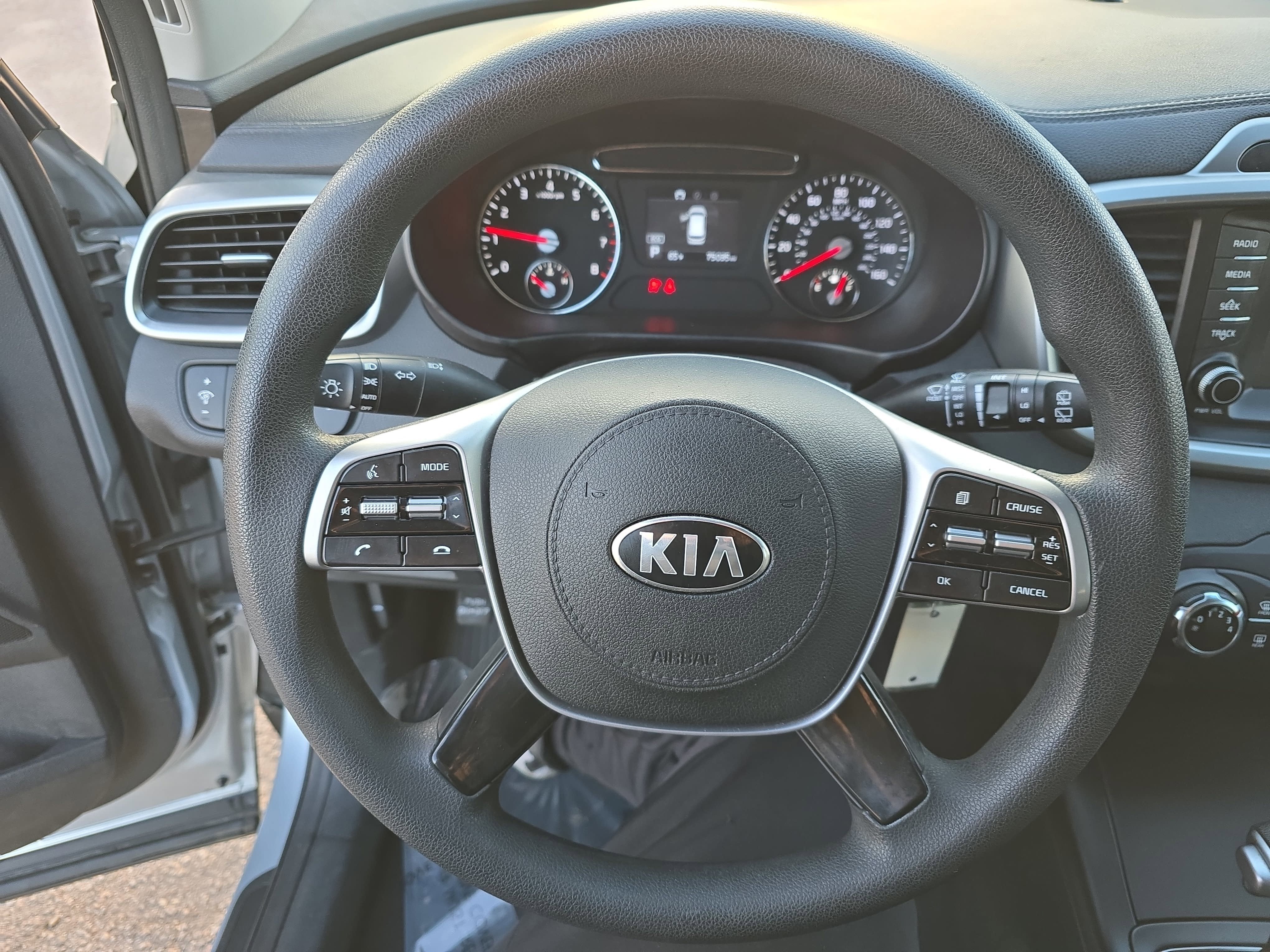 2020 Kia Sorento LX V6