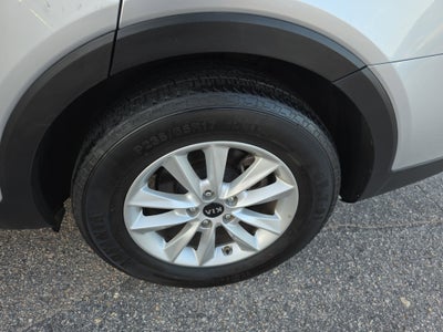 2020 Kia Sorento LX V6