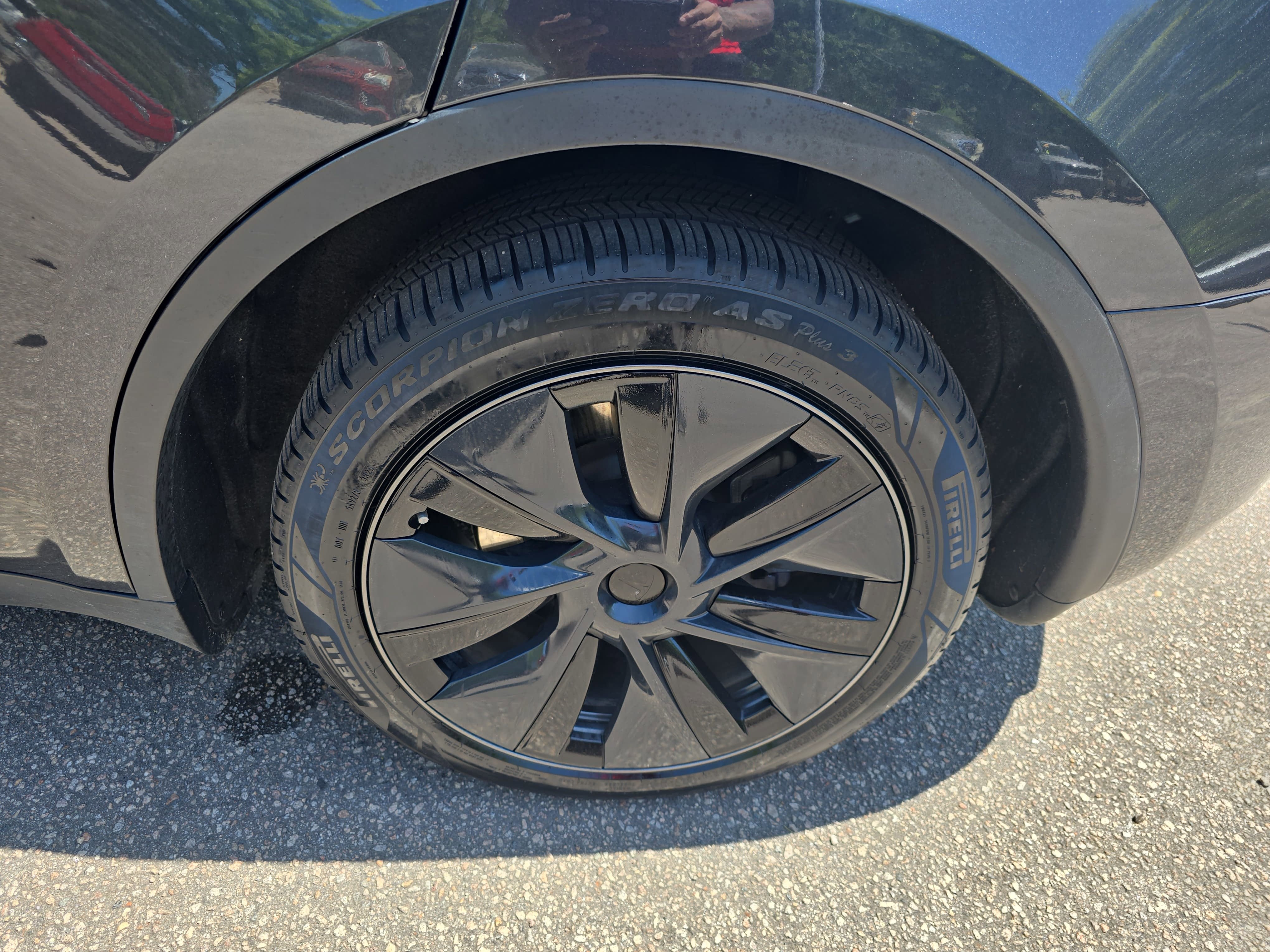 2025 Tesla Model Y Long Range