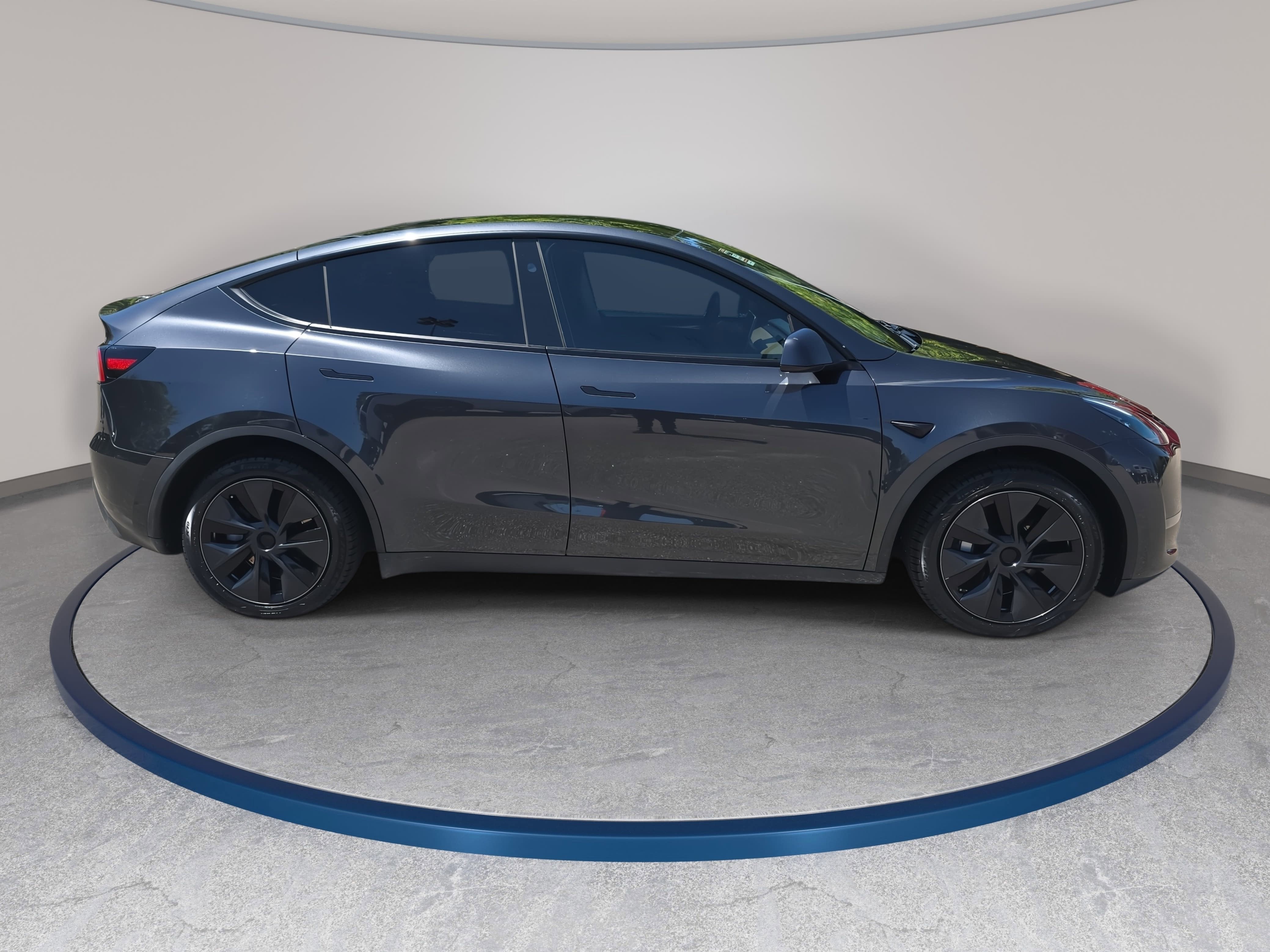 2025 Tesla Model Y Long Range
