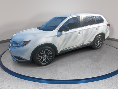 2016 Mitsubishi Outlander ES