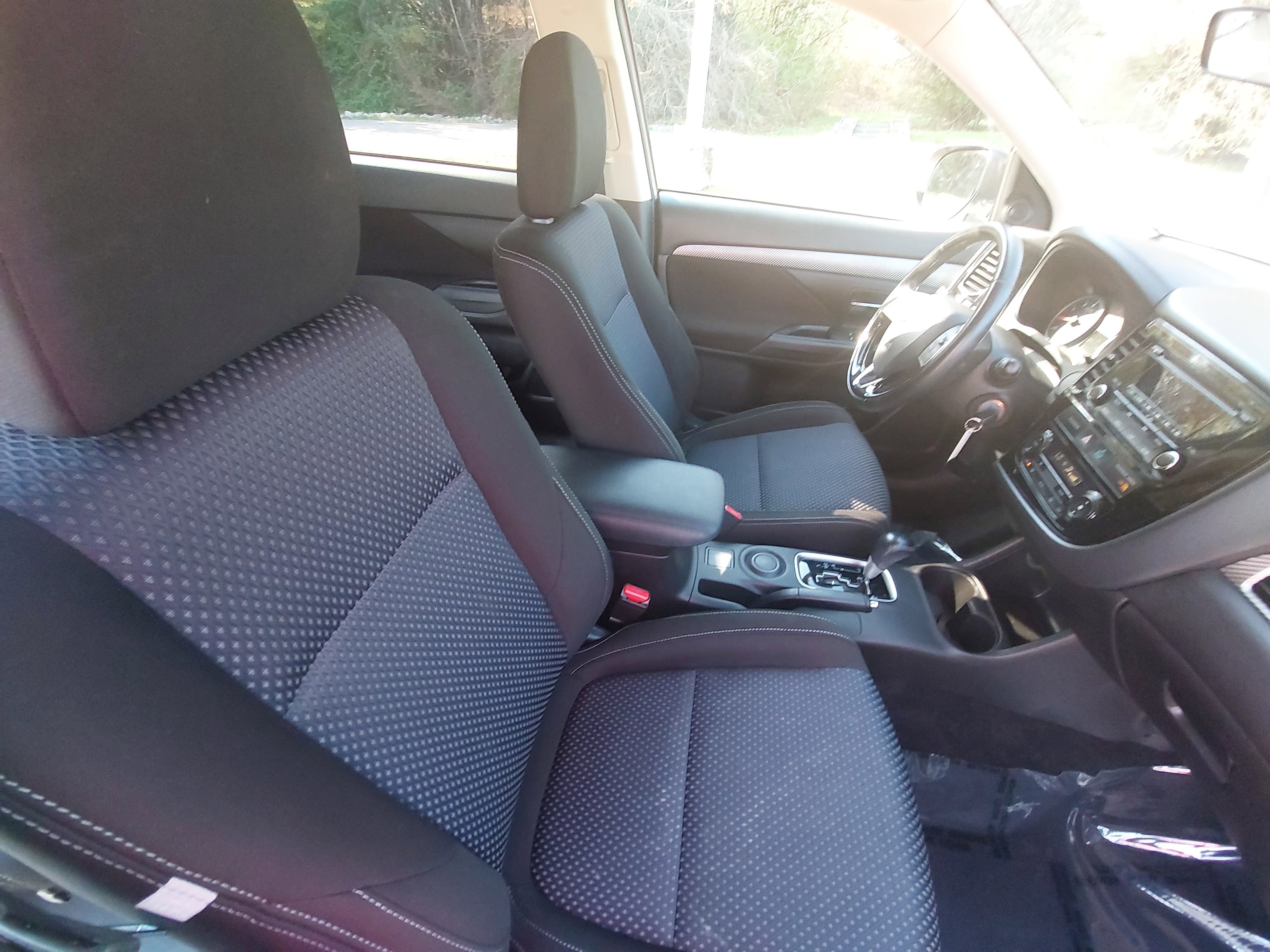 2016 Mitsubishi Outlander ES