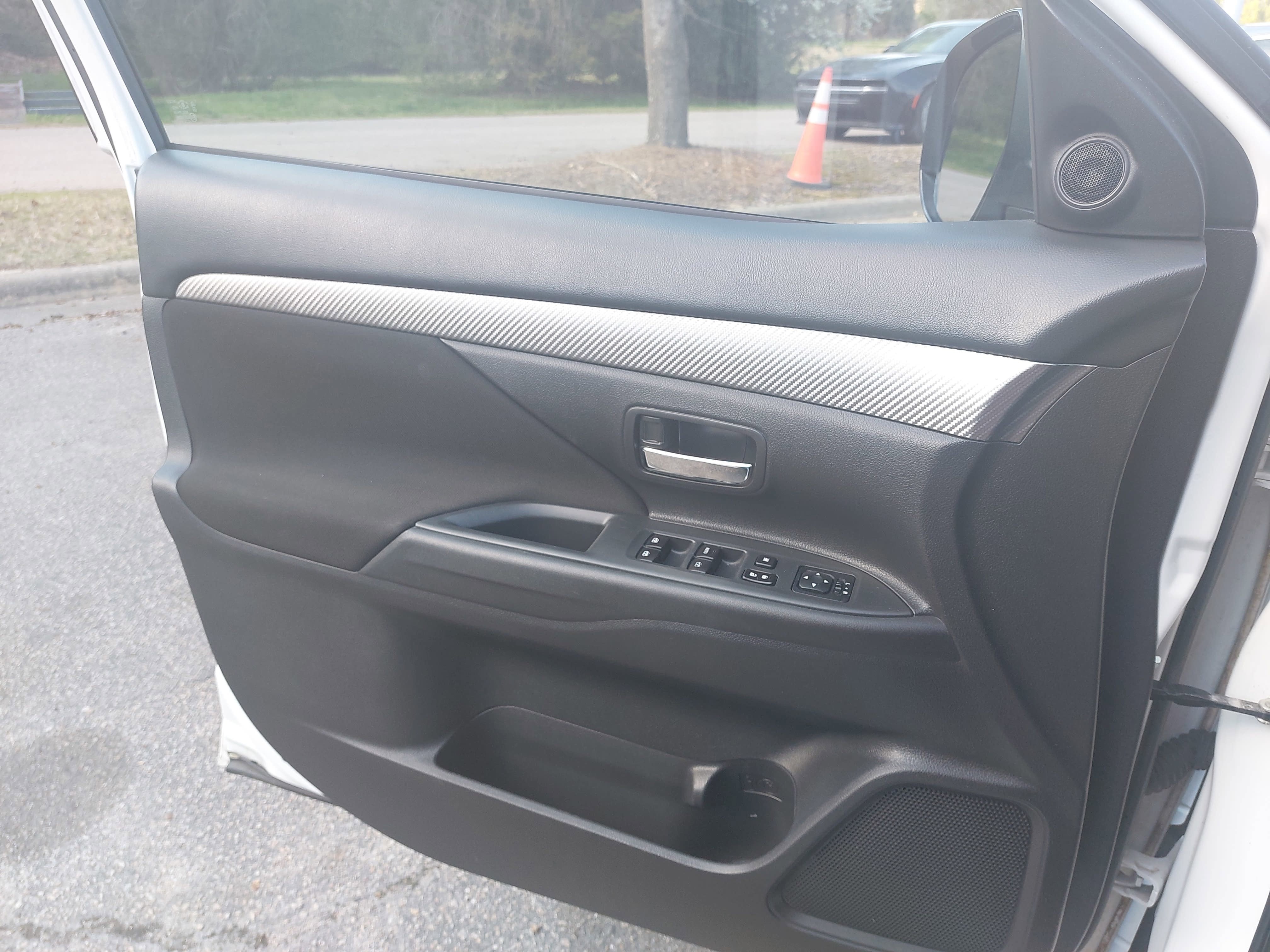 2016 Mitsubishi Outlander ES