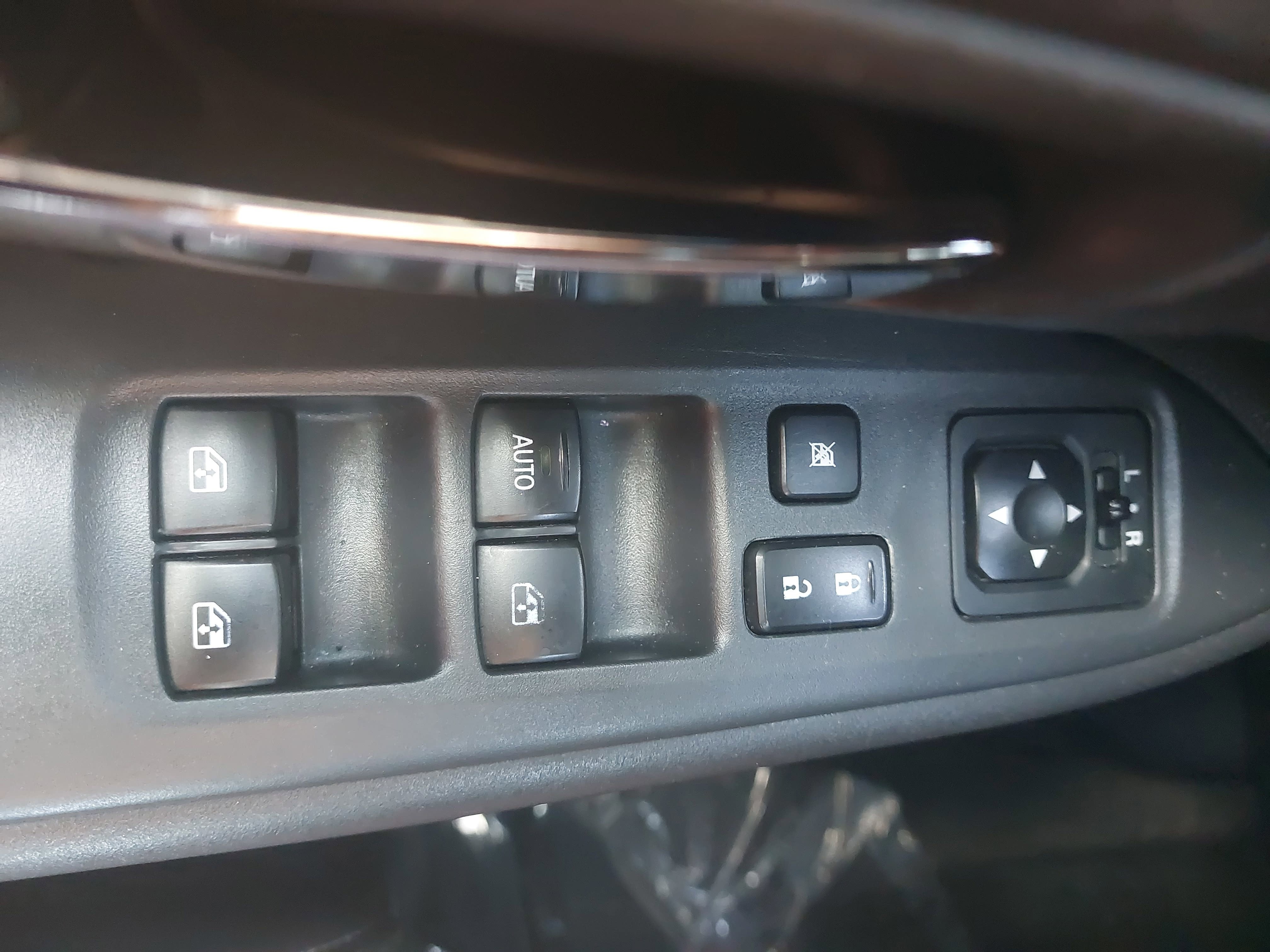 2016 Mitsubishi Outlander ES