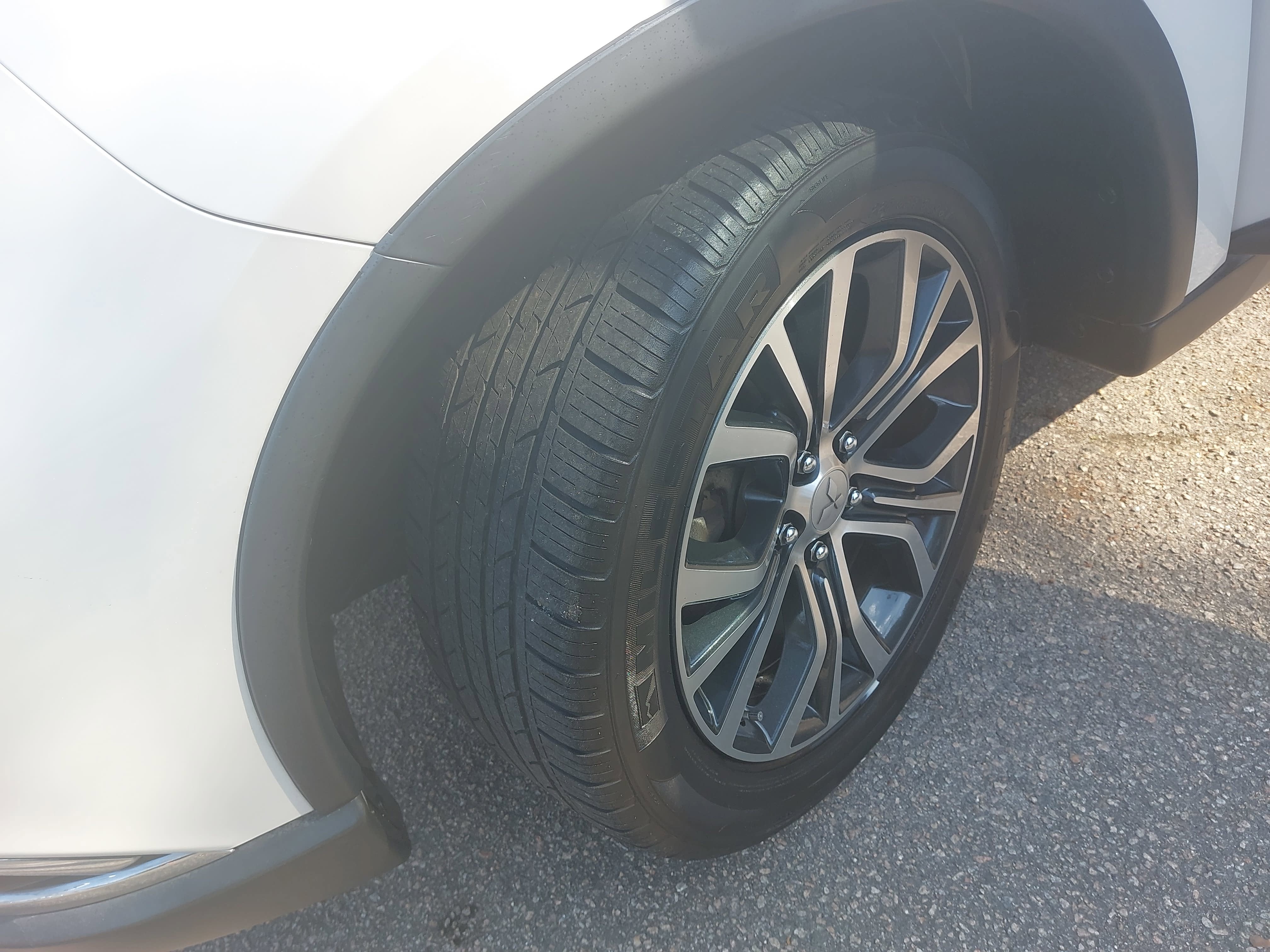 2016 Mitsubishi Outlander ES