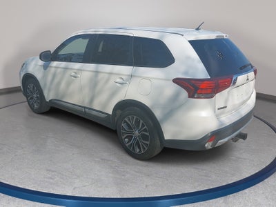 2016 Mitsubishi Outlander ES