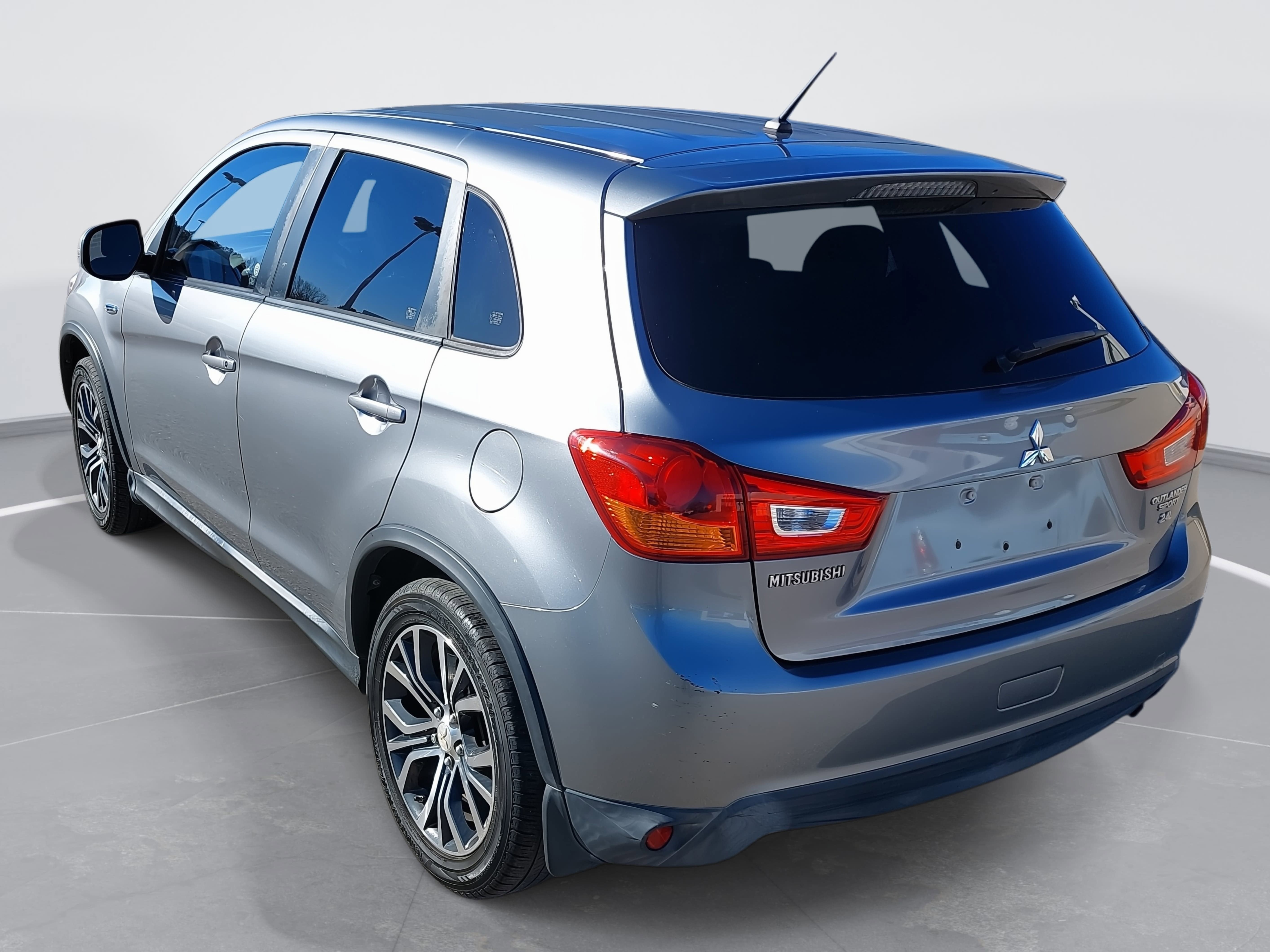 2016 Mitsubishi Outlander Sport 2.4 ES