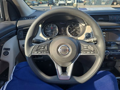 2017 Nissan Rogue Sport SV