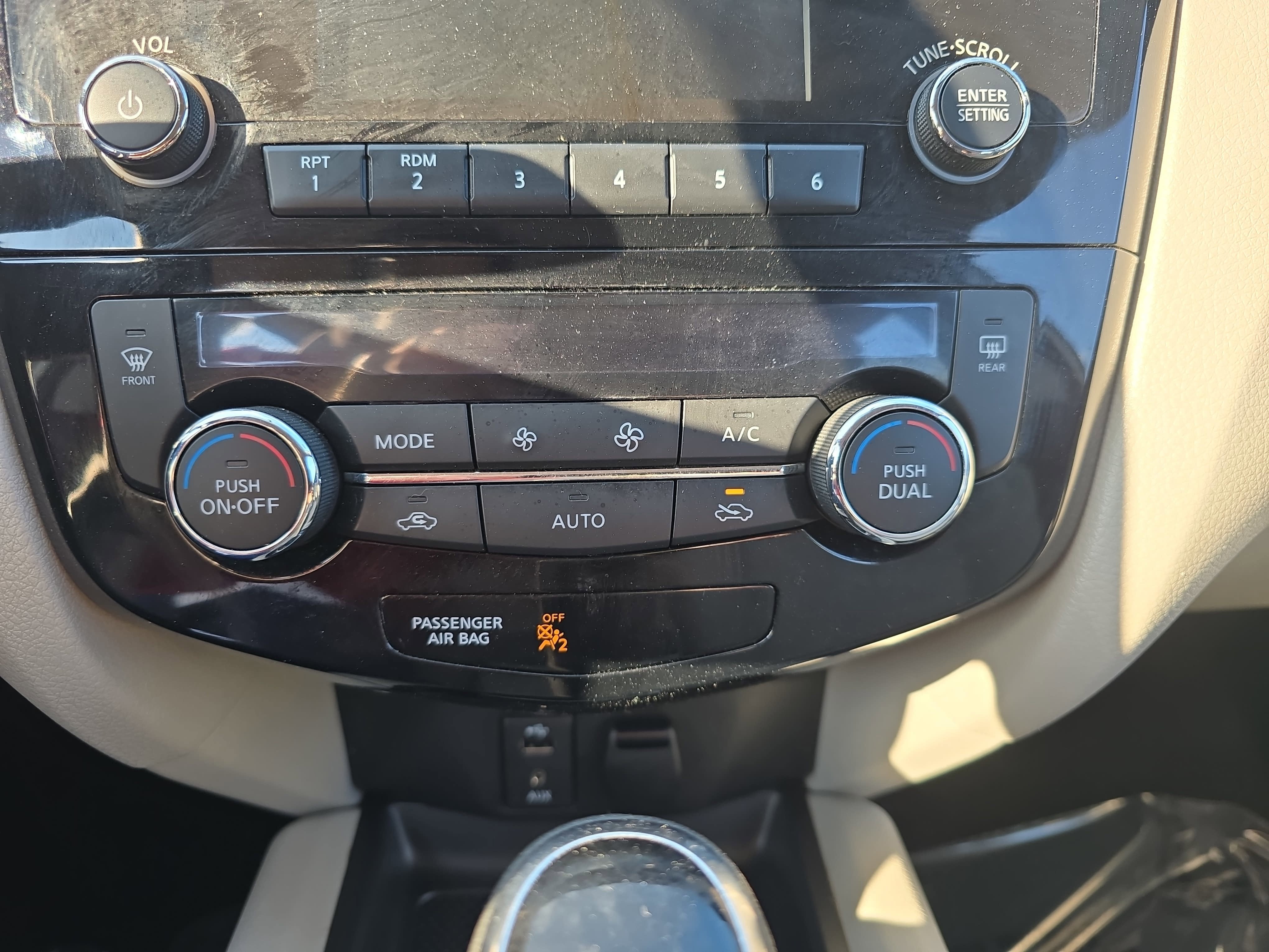 2017 Nissan Rogue Sport SV