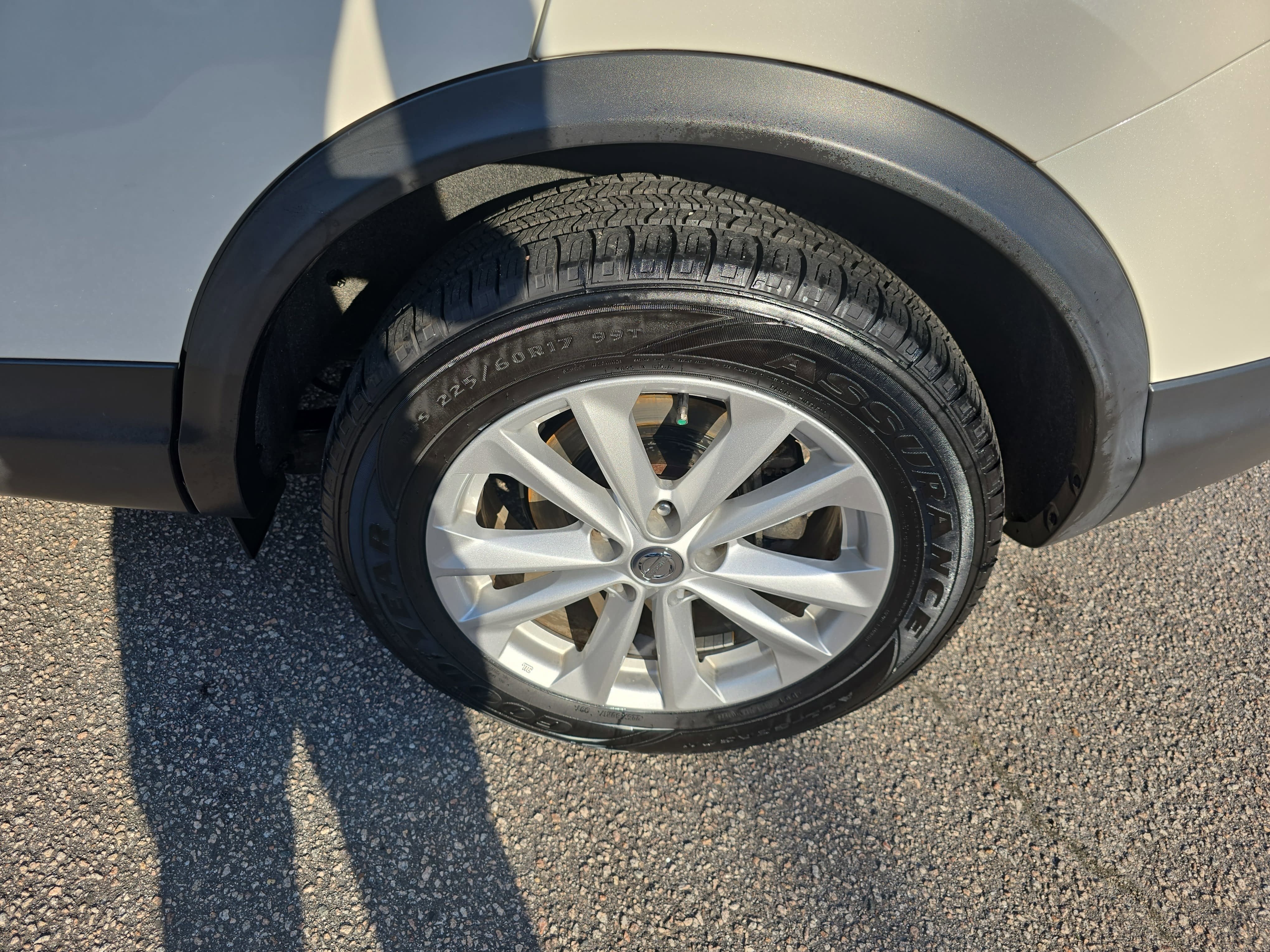 2017 Nissan Rogue Sport SV