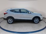 2017 Nissan Rogue Sport SV