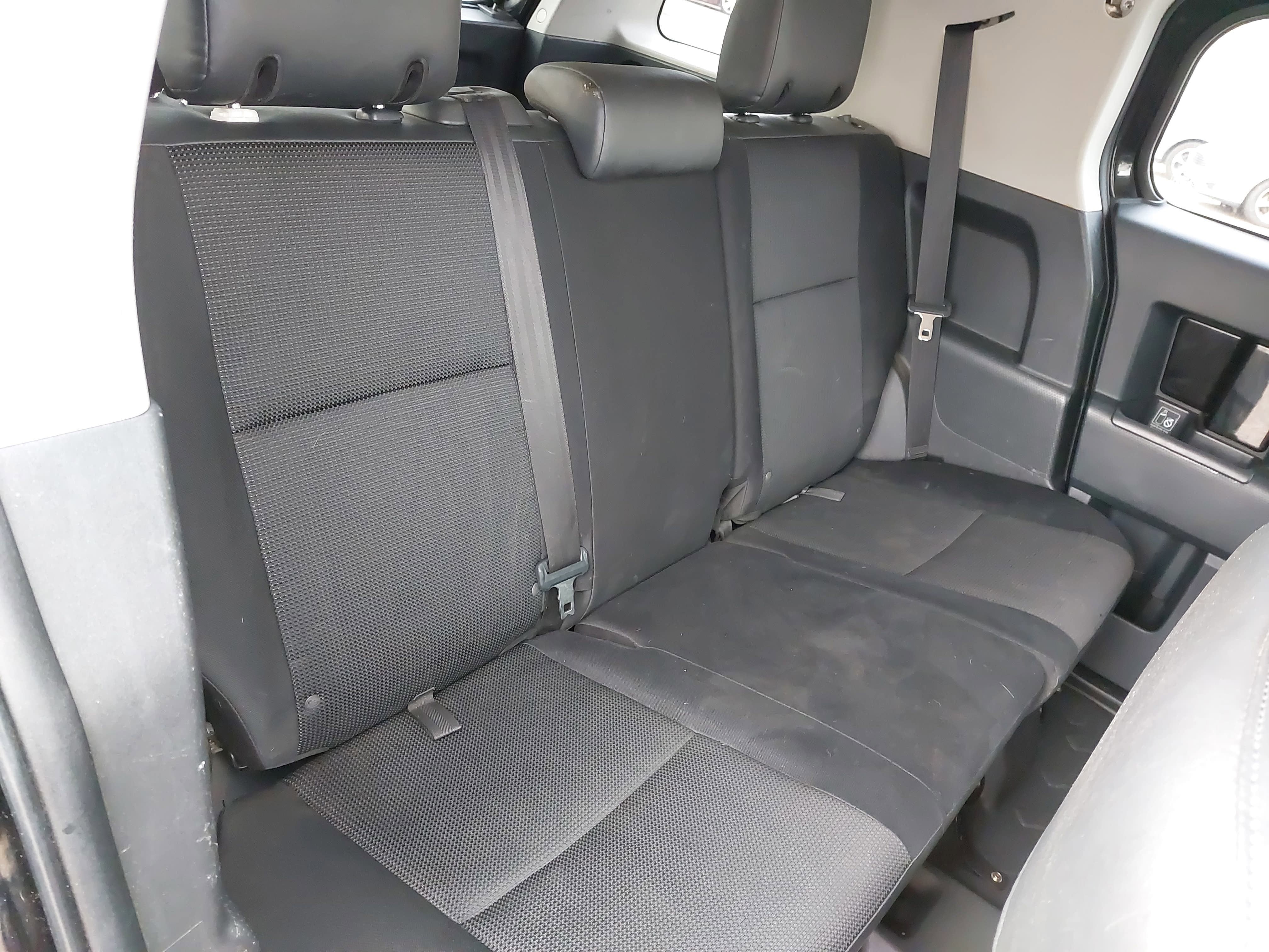 2012 Toyota FJ Cruiser SR