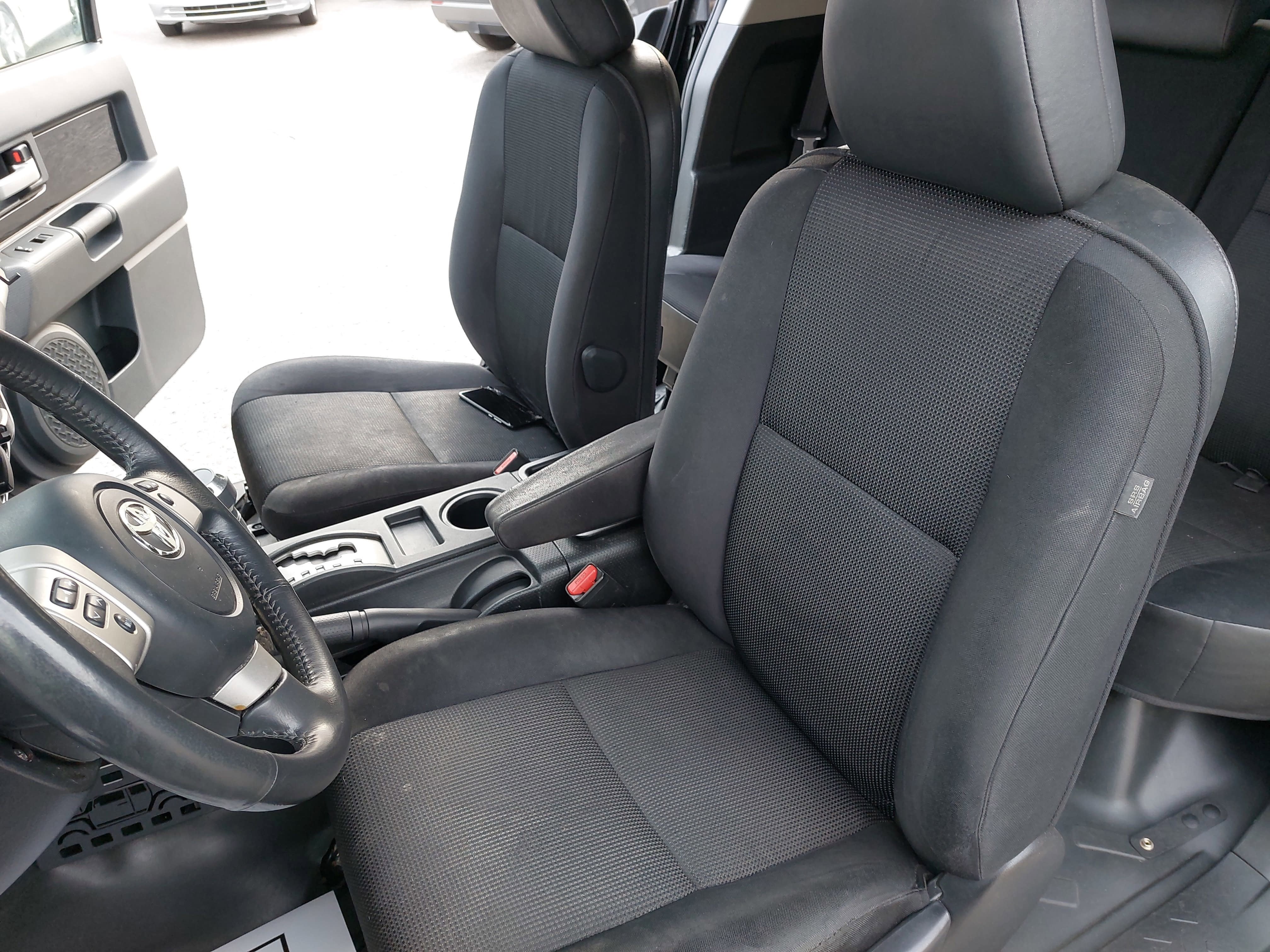 2012 Toyota FJ Cruiser SR