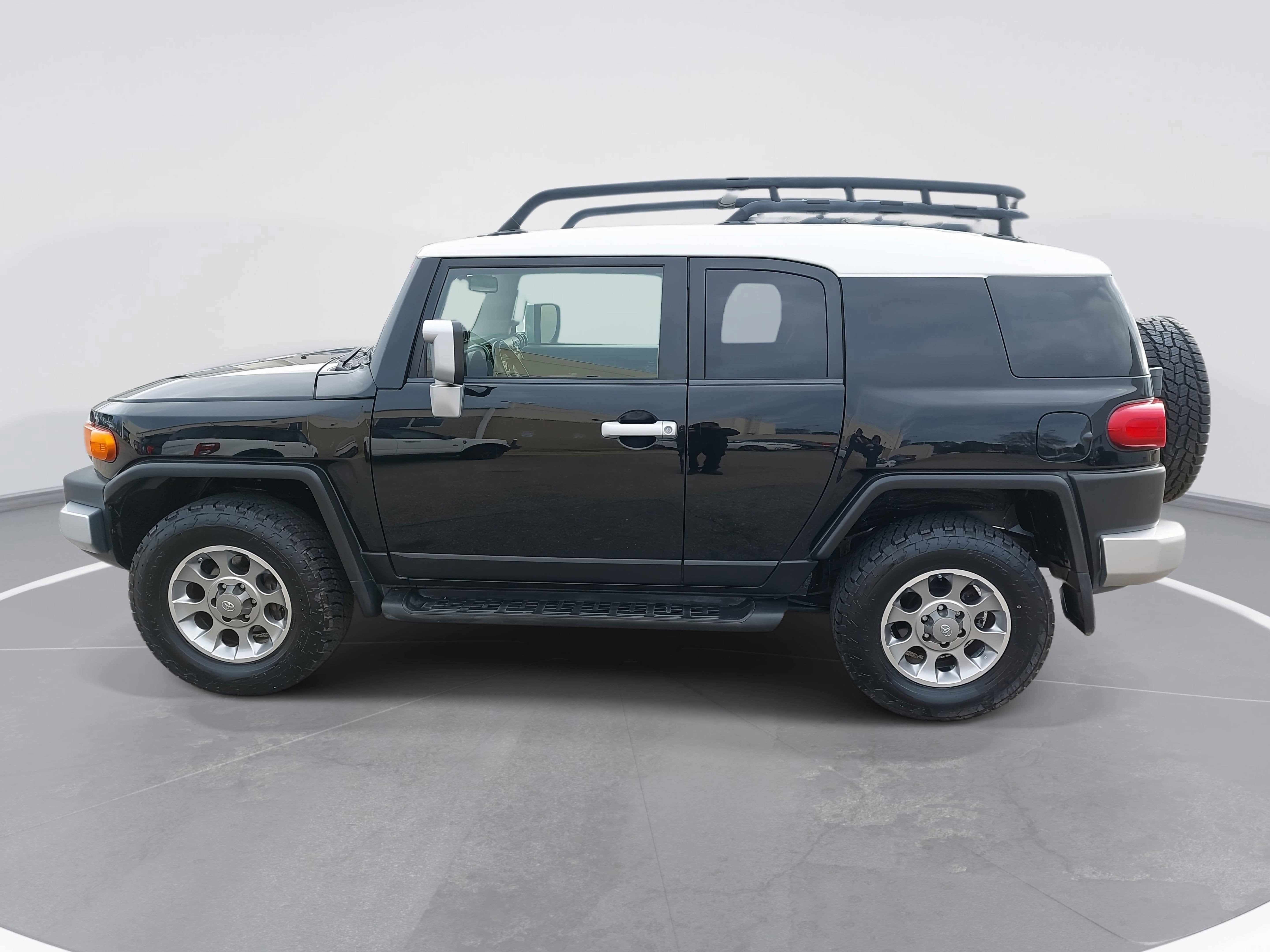 2012 Toyota FJ Cruiser SR