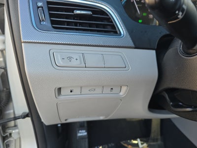 2016 Hyundai Sonata Hybrid SE
