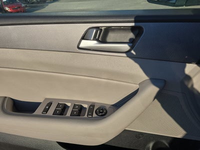 2016 Hyundai Sonata Hybrid SE