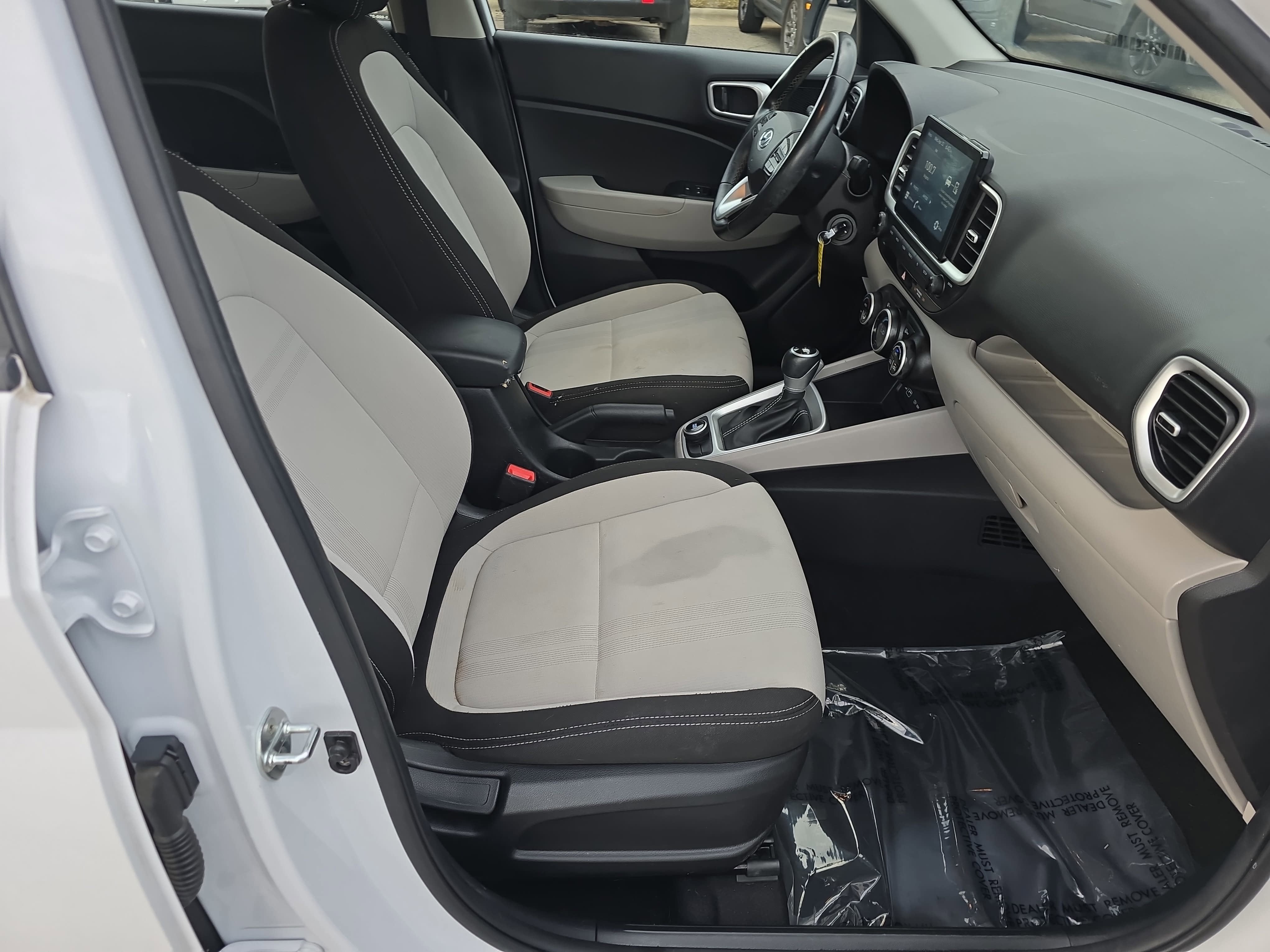 2022 Hyundai Venue SEL