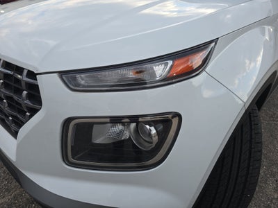 2022 Hyundai Venue SEL