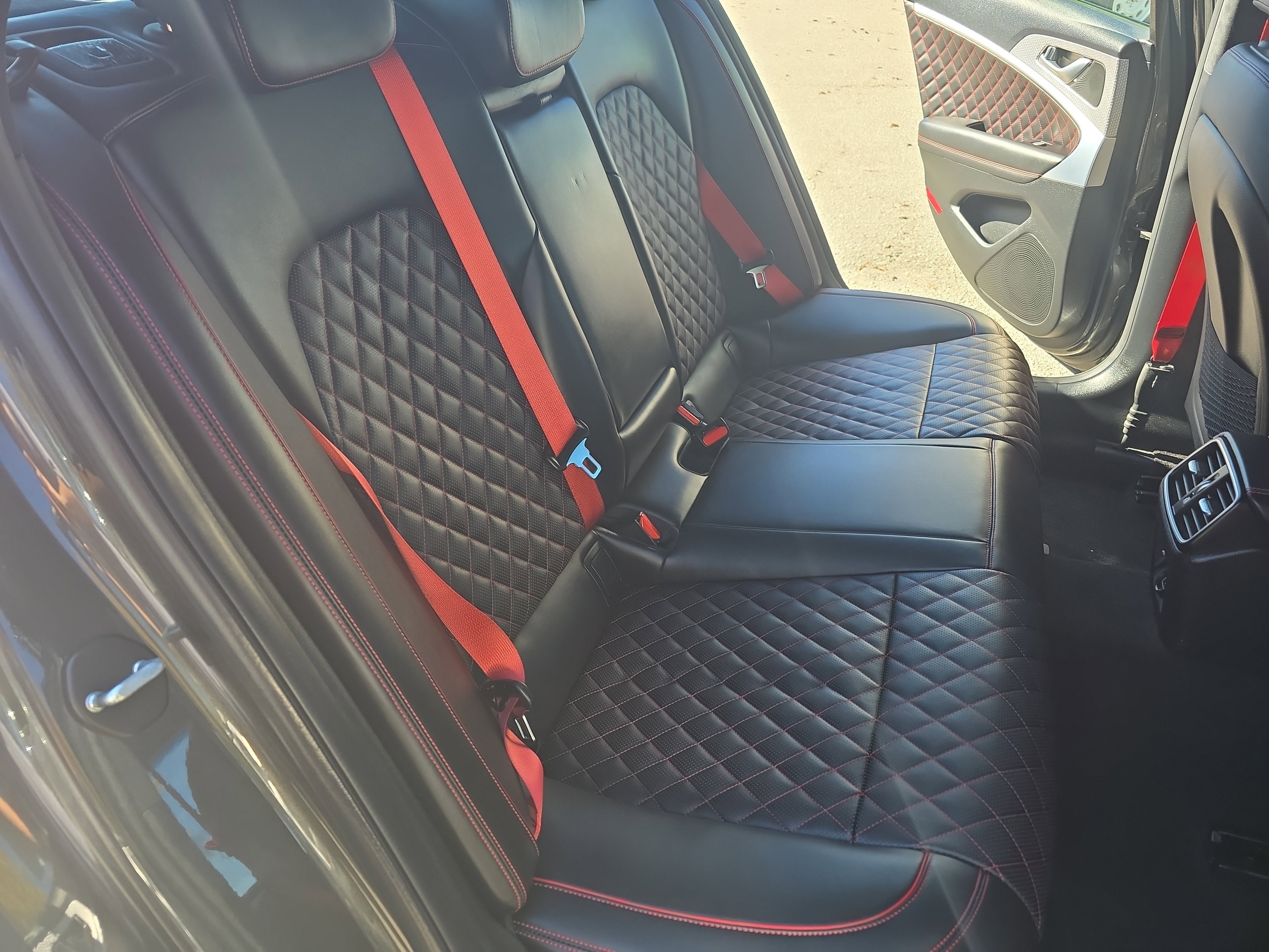 2023 Genesis G70 3.3T