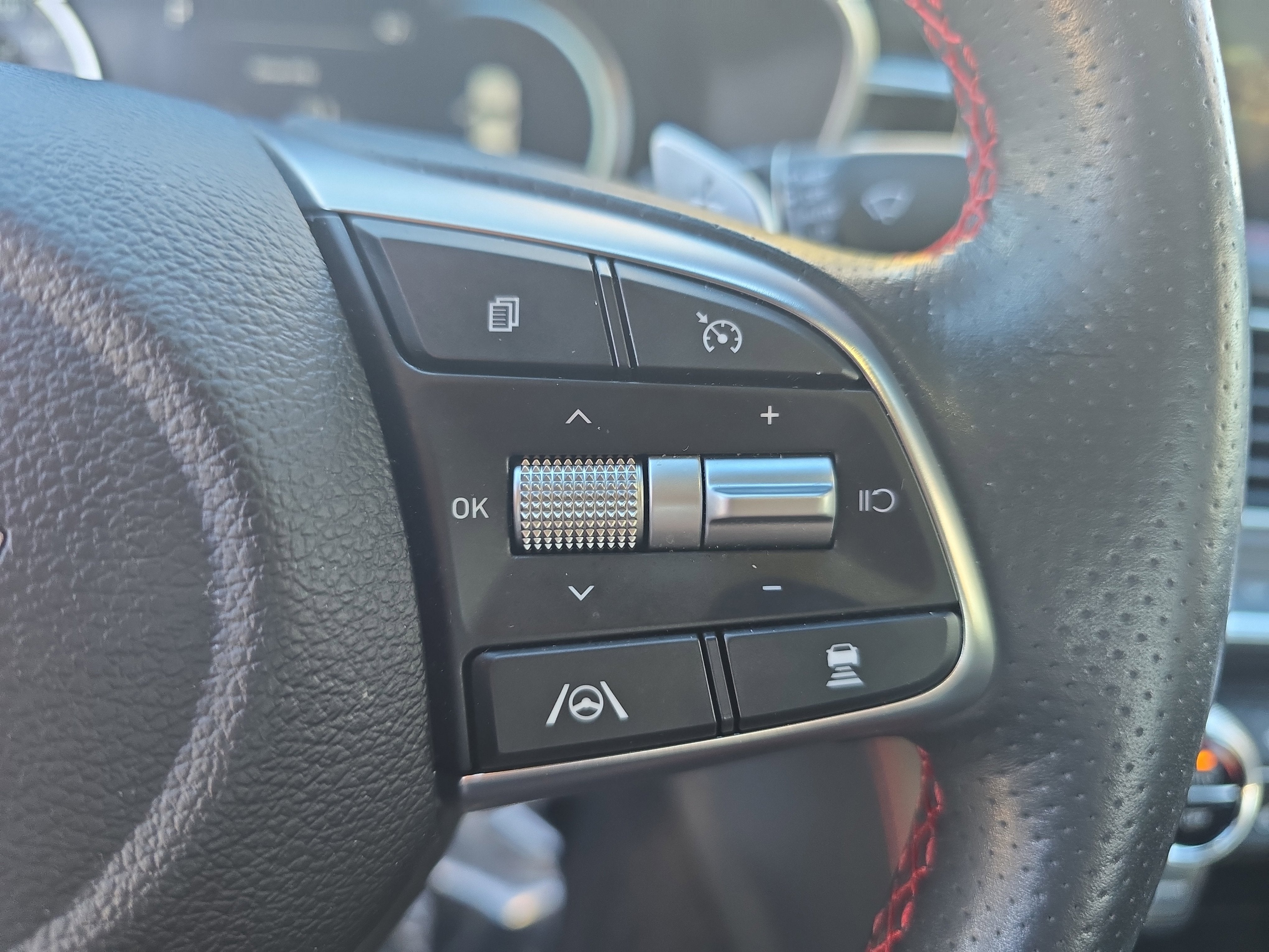 2023 Genesis G70 3.3T