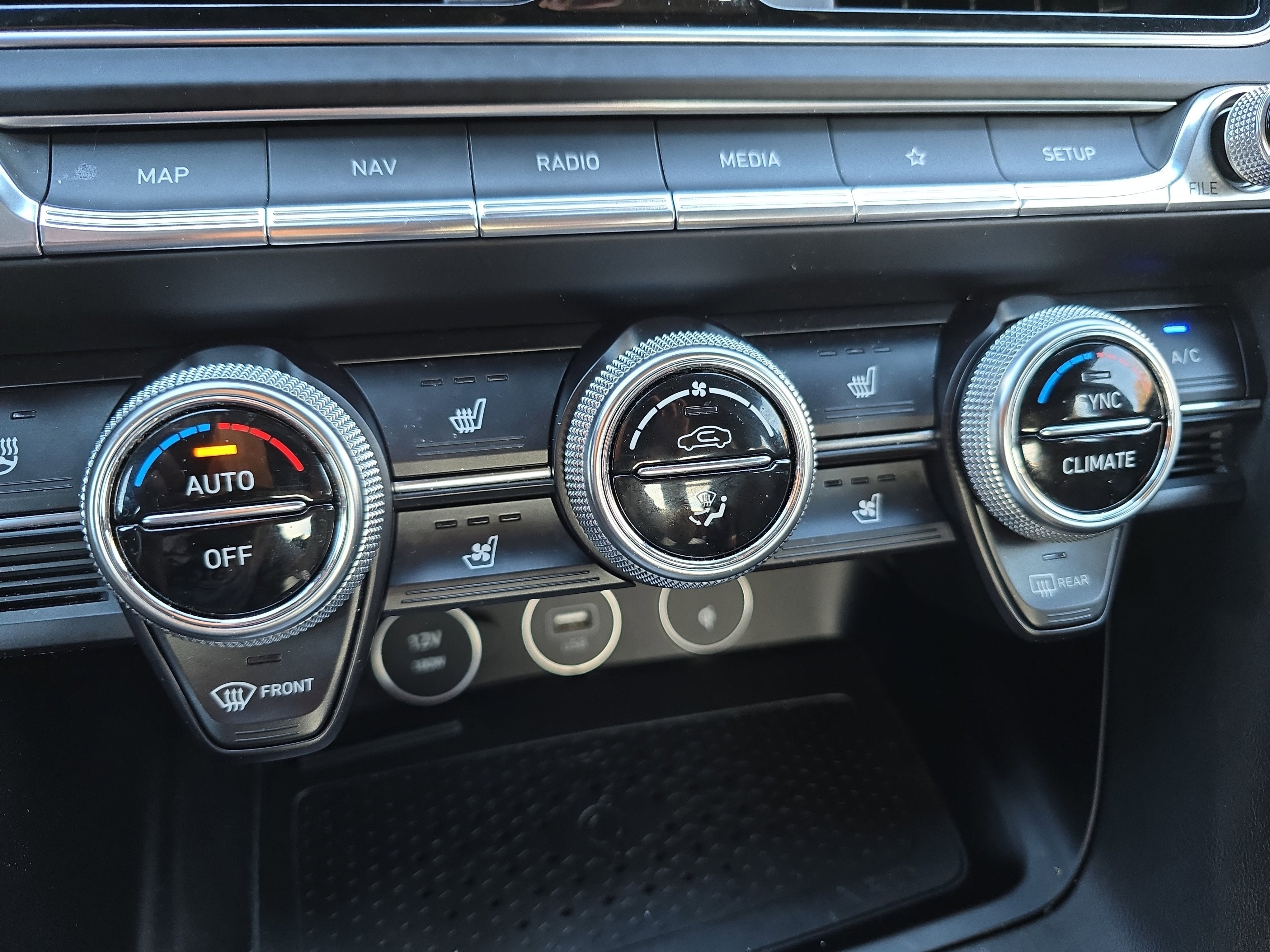 2023 Genesis G70 3.3T