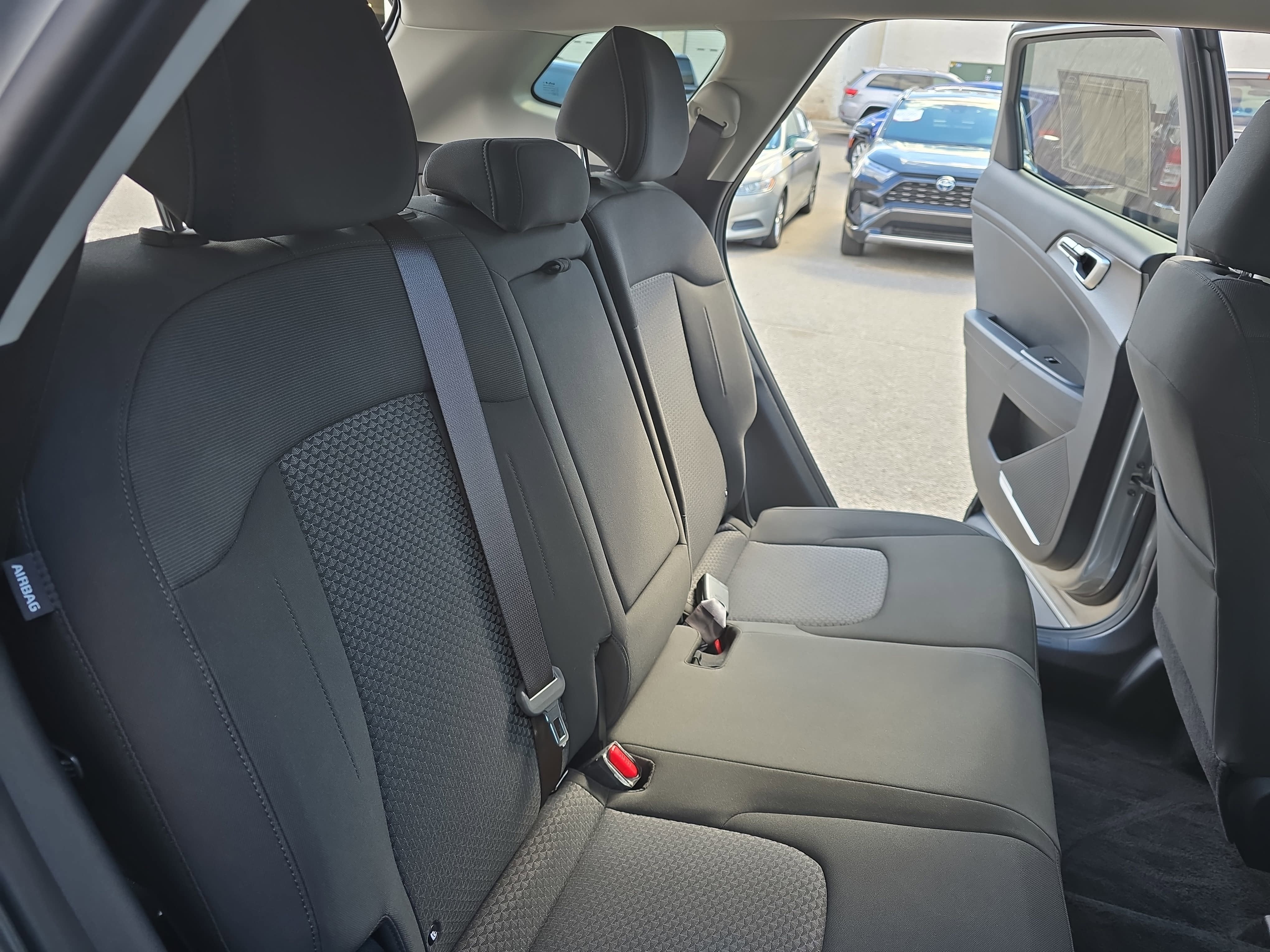 2025 Kia Sportage Hybrid LX