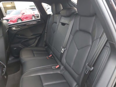 2019 Porsche Macan NA