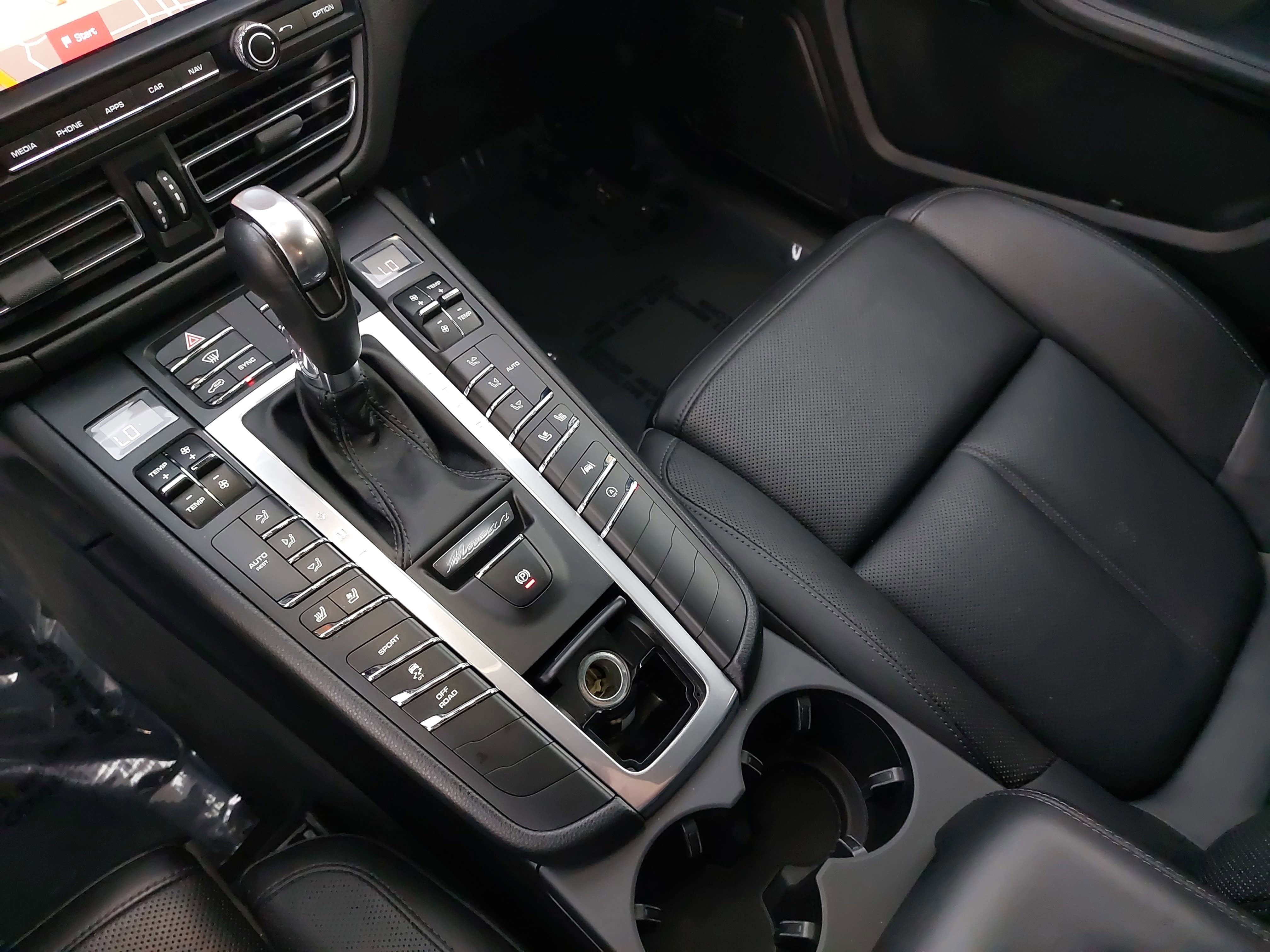 2019 Porsche Macan NA